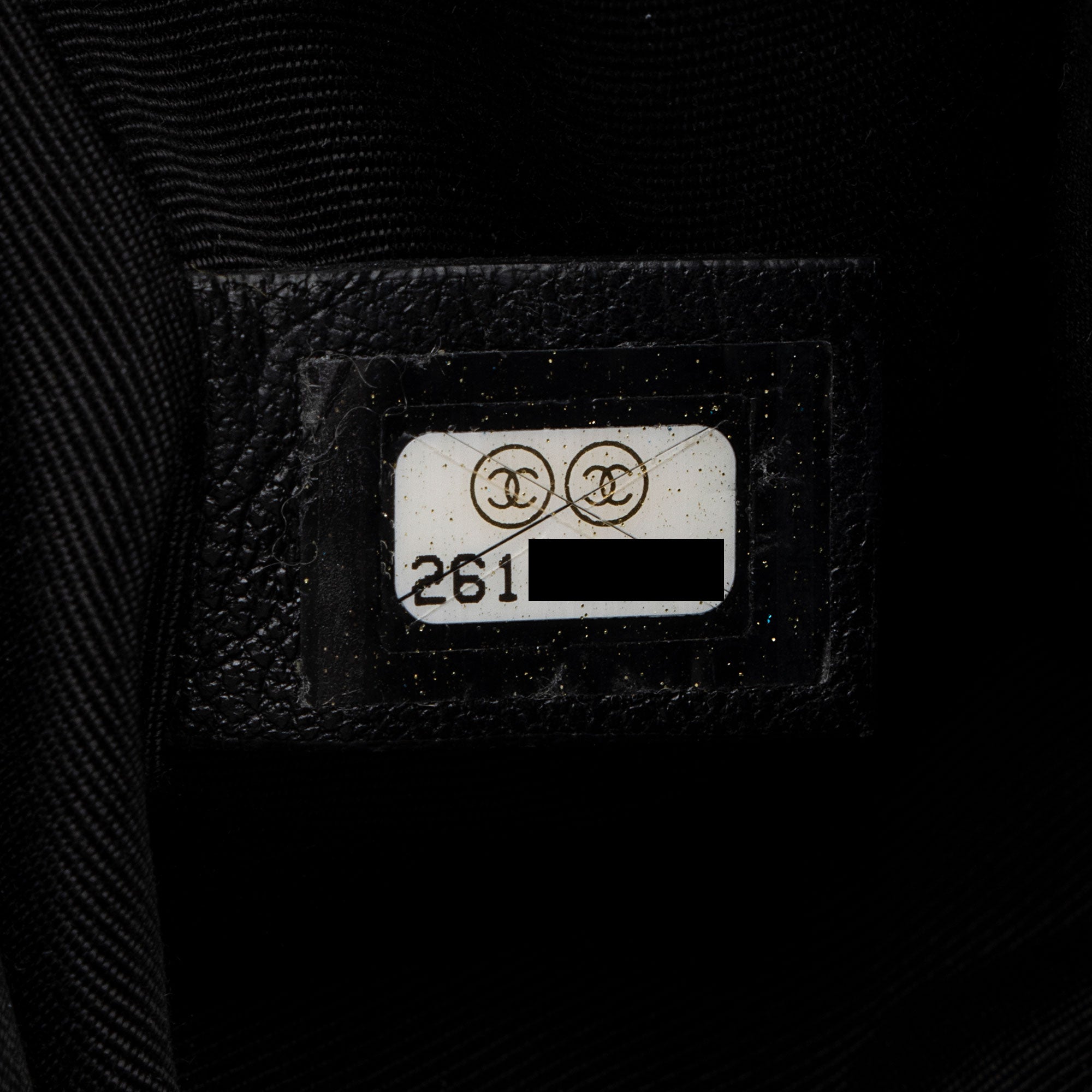 Chanel Lambskin Old Medium Boy Bag (SHF-QJr6Pf)