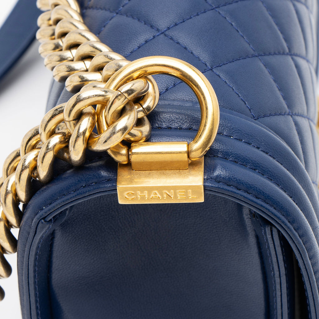 Chanel Lambskin Old Medium Boy Bag (SHF-lx1VjZ)