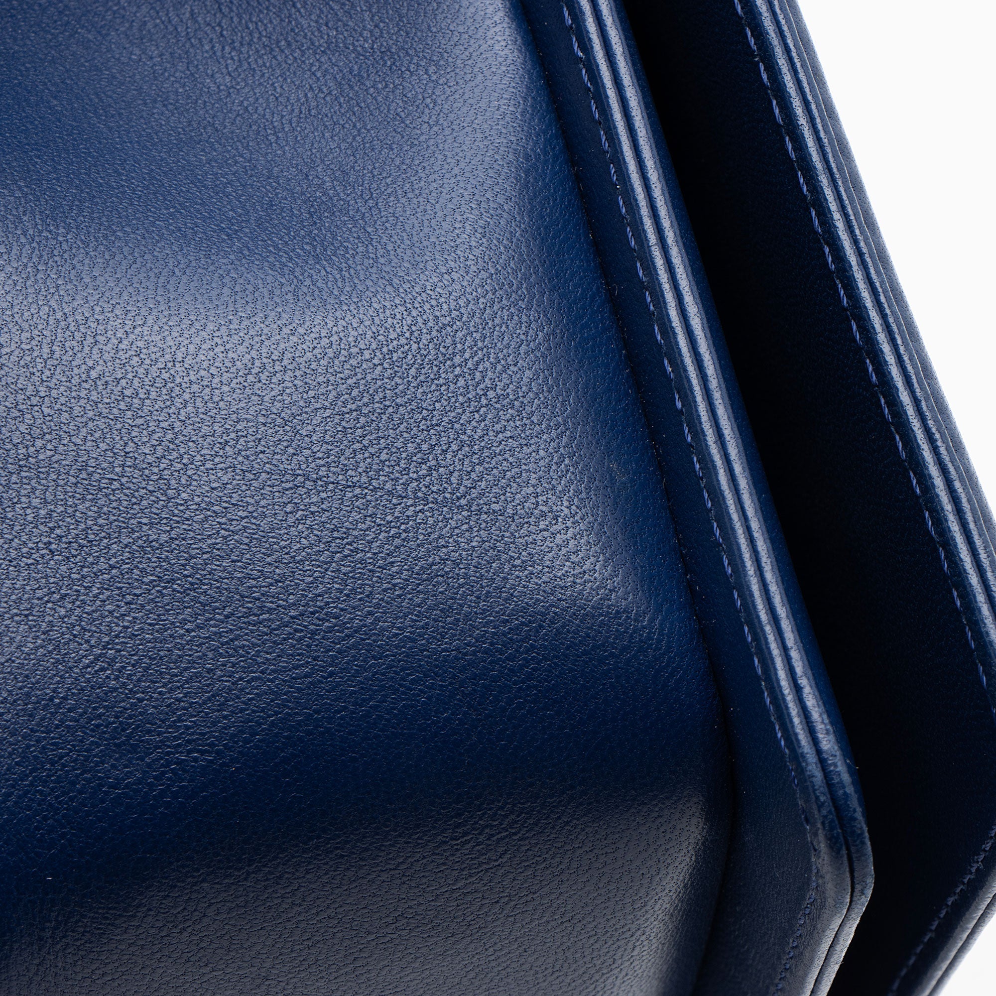 Chanel Lambskin Old Medium Boy Bag (SHF-lx1VjZ)