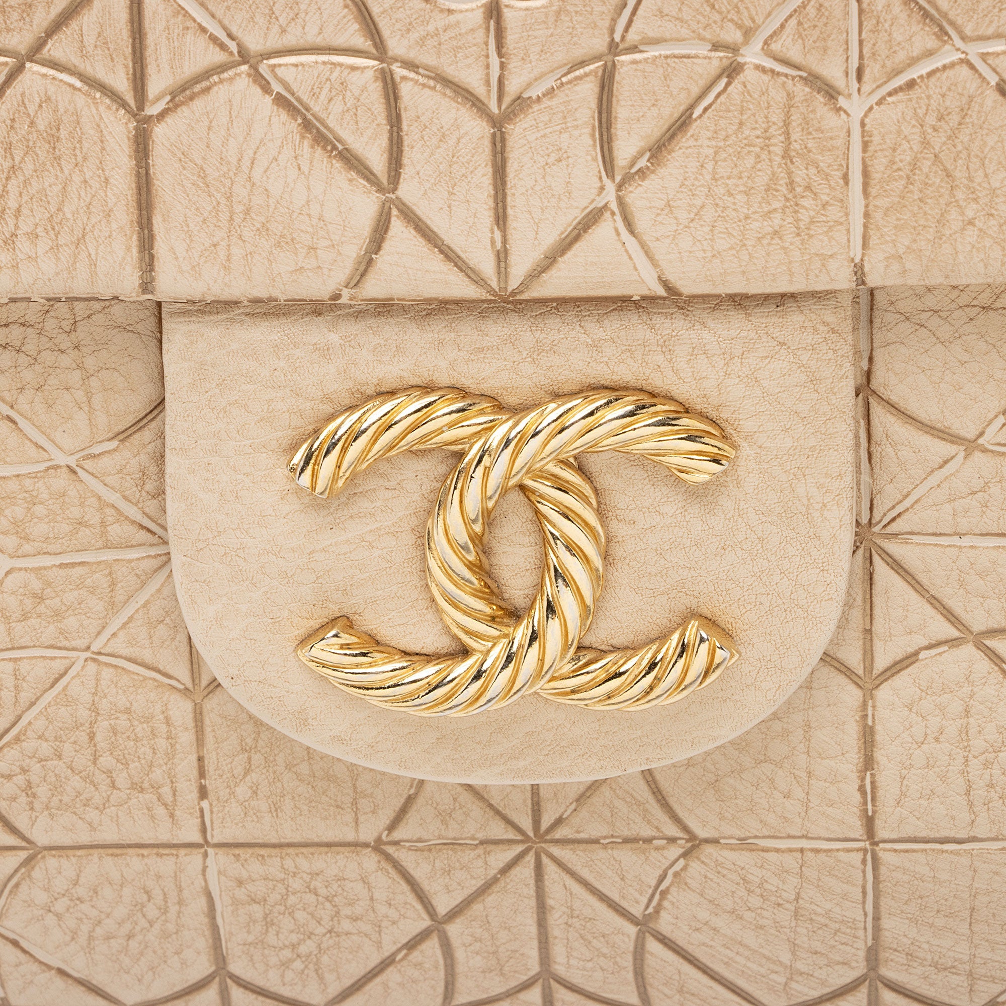 Chanel Lambskin Paris-Moscou Moujik Flap Bag (SHF-lugykp)