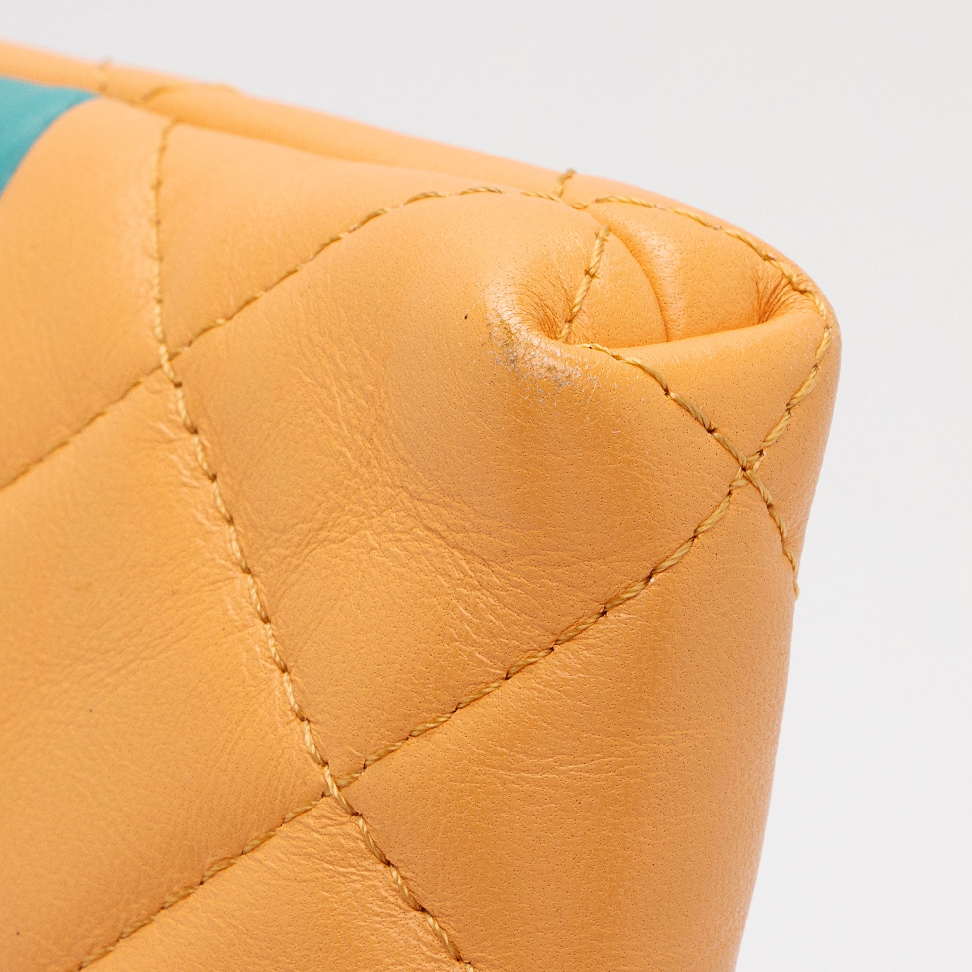 Chanel Lambskin Patchwork CC Large Pouch (SHF-2gEPBn)