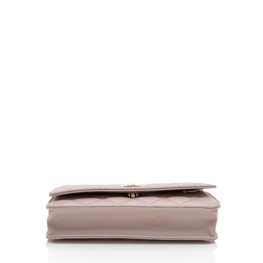 Chanel Lambskin Pearl CC Wallet on Chain (SHF-xRqAN6)
