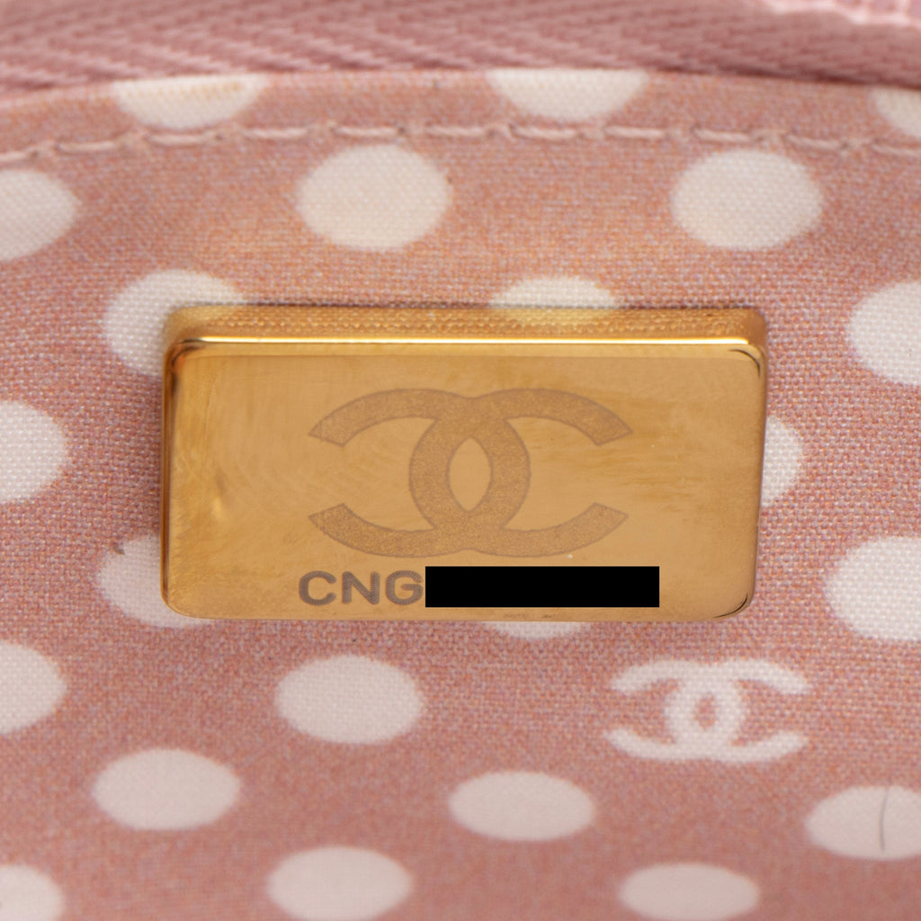Chanel Lambskin Pearl CC Wallet on Chain (SHF-xRqAN6)