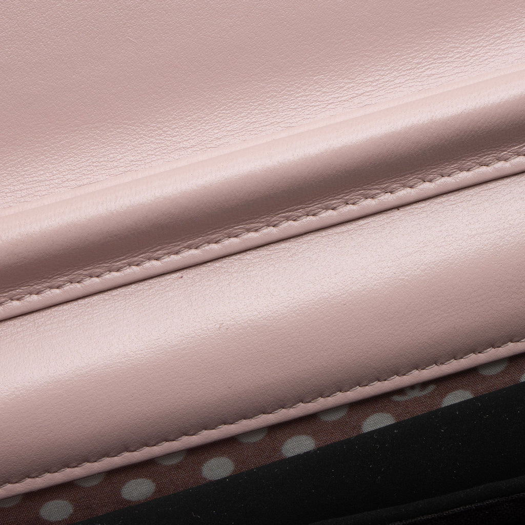 Chanel Lambskin Pearl CC Wallet on Chain (SHF-xRqAN6)