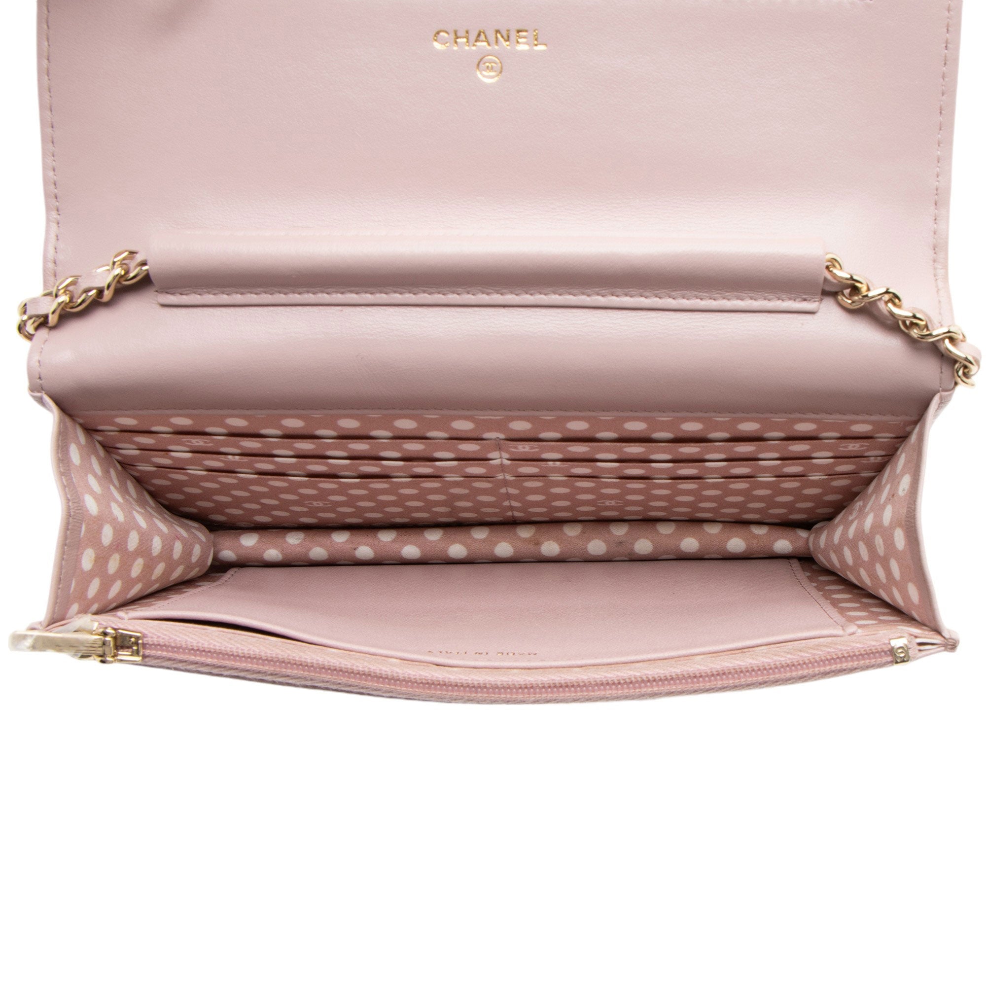 Chanel Lambskin Pearl CC Wallet on Chain (SHF-xRqAN6)