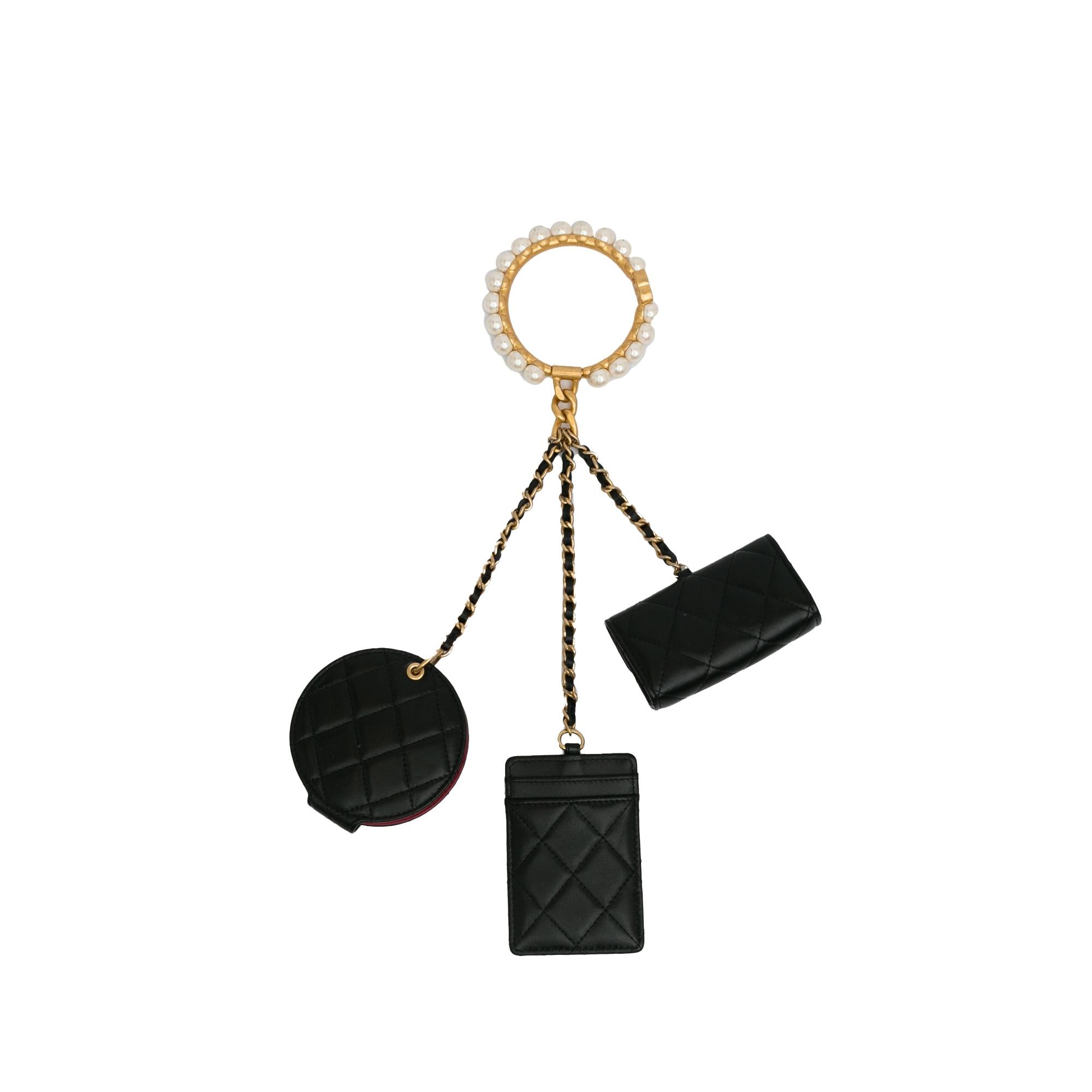 Chanel Lambskin Pearl Crown CC Wristlet Multi Pouches (SHG-ZnqXOL)