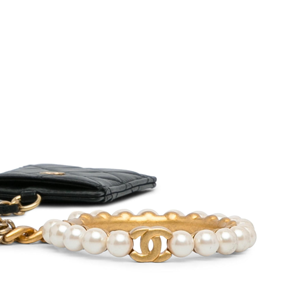 Chanel Lambskin Pearl Crown CC Wristlet Multi Pouches (SHG-ZnqXOL)