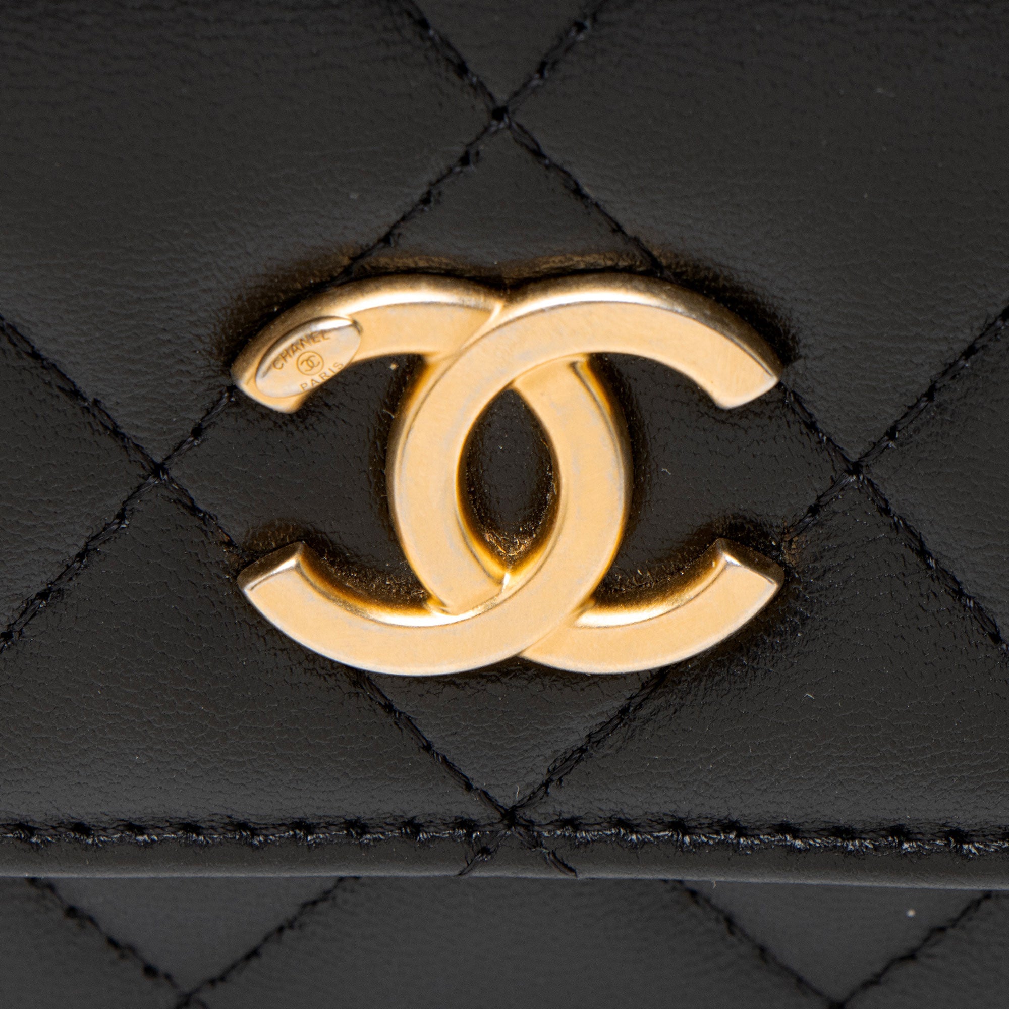 Chanel Lambskin Pearl Crown Clutch with Chain