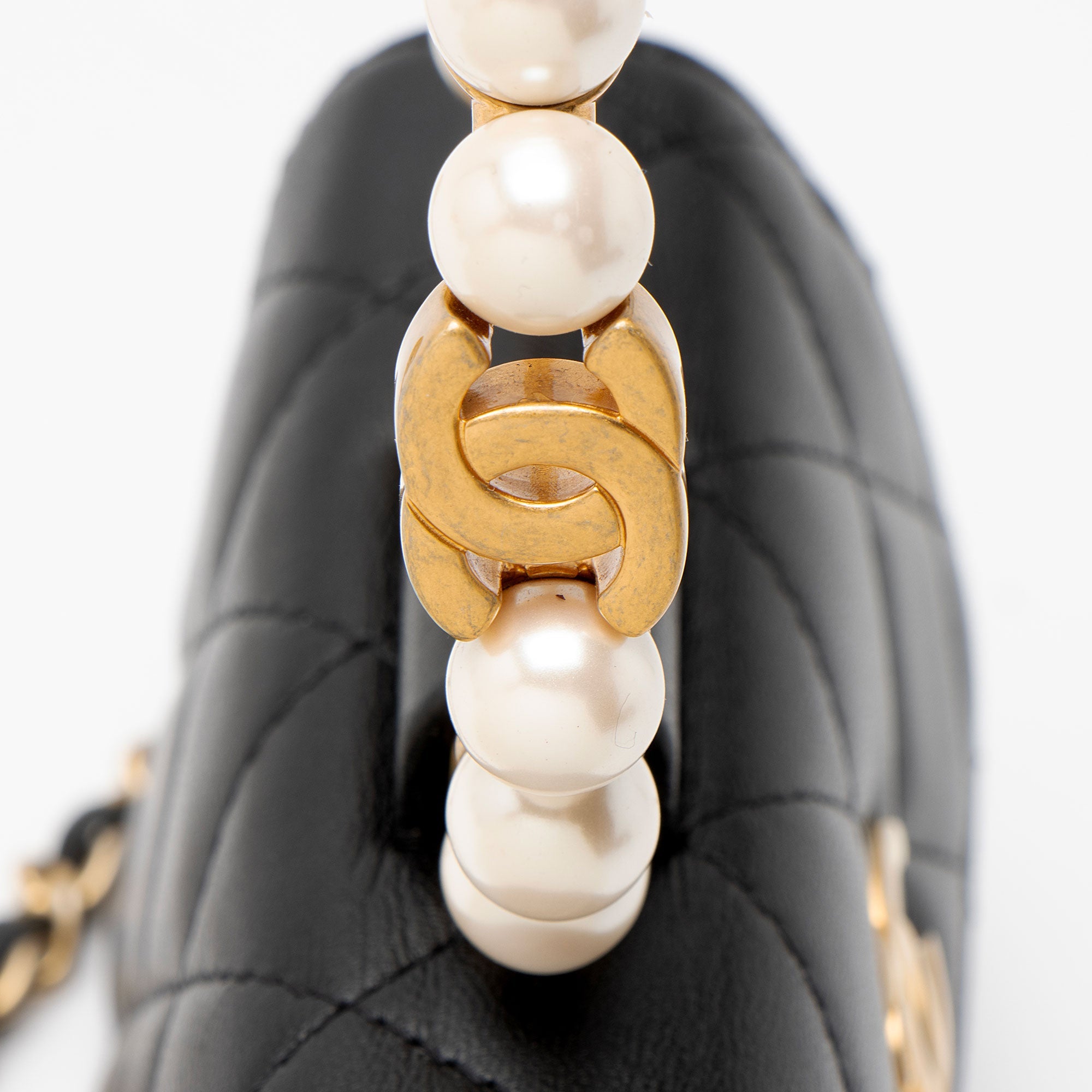 Chanel Lambskin Pearl Crown Clutch with Chain