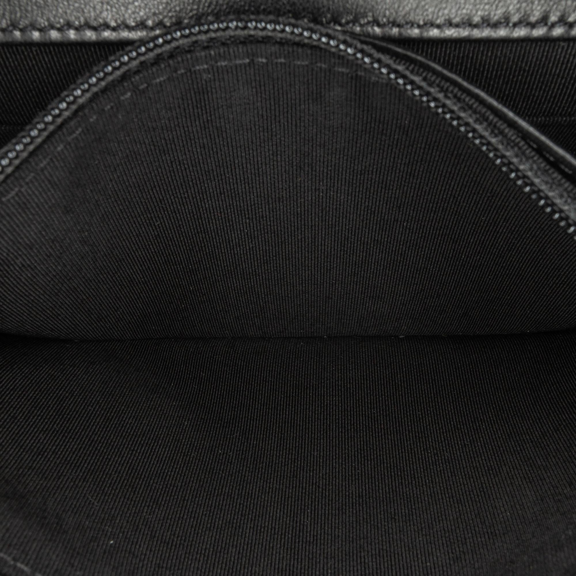 Chanel Lambskin Pyramid Wallet On Chain (SHG-Xyd0cJ)