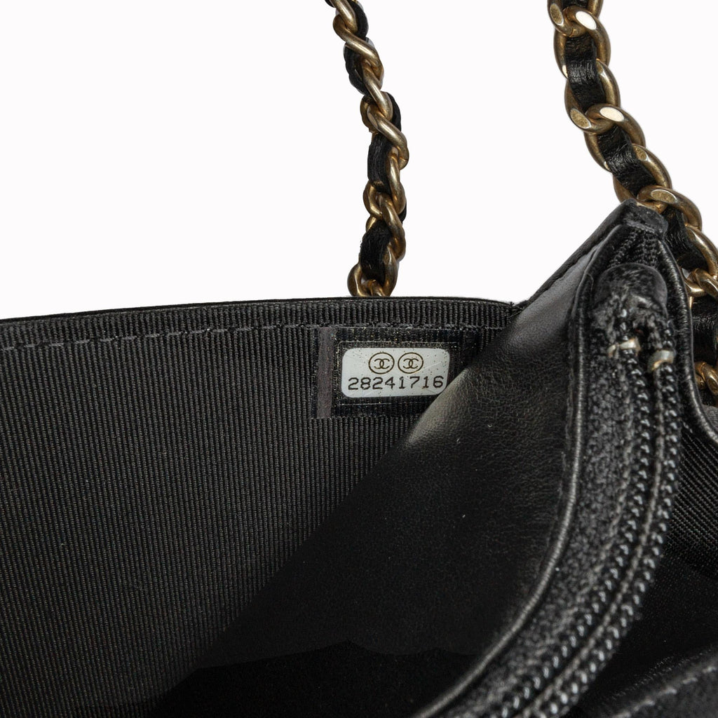 Chanel Lambskin Pyramid Wallet On Chain (SHG-Xyd0cJ)