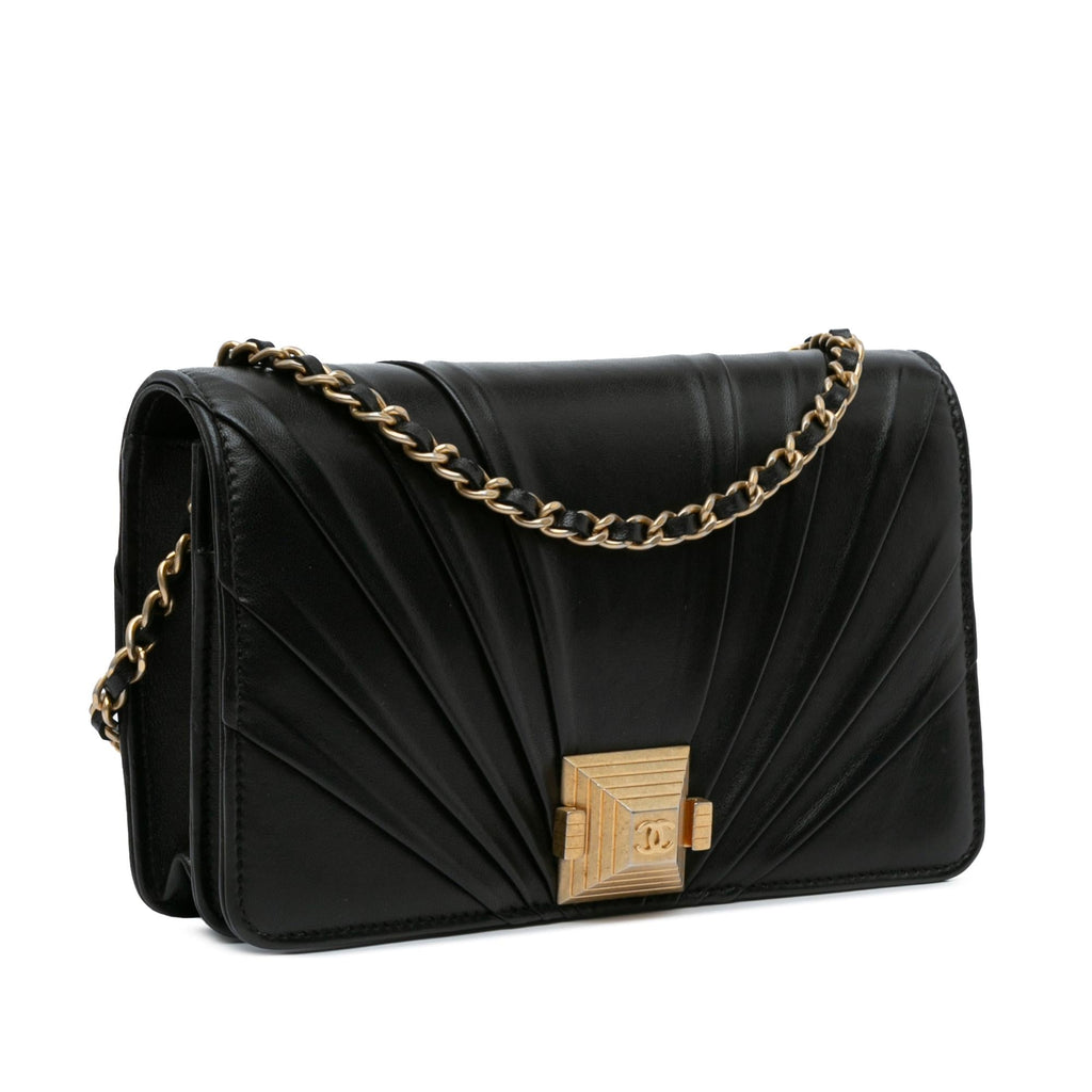Chanel Lambskin Pyramid Wallet On Chain (SHG-Xyd0cJ)