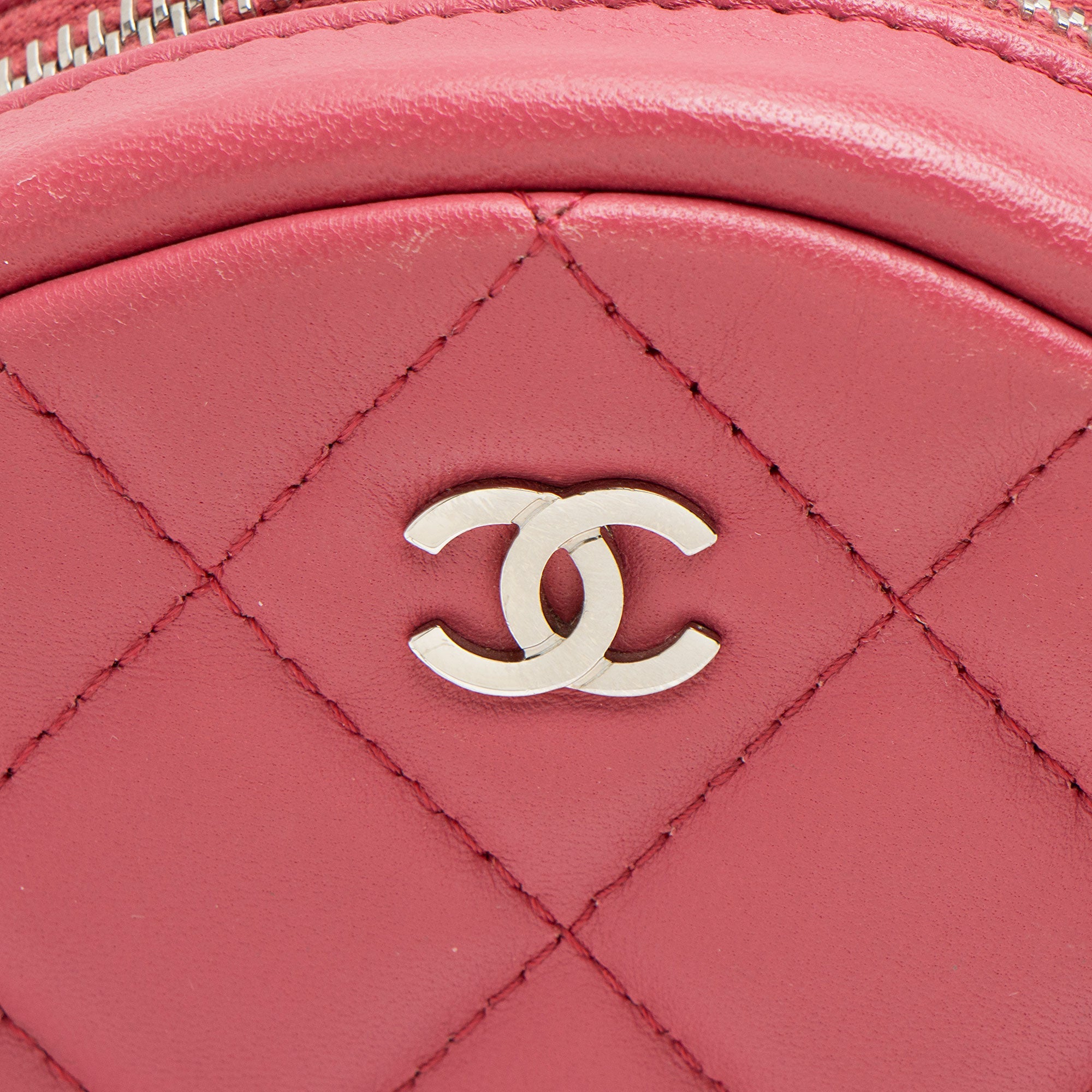 Chanel Lambskin Round Clutch with Chain