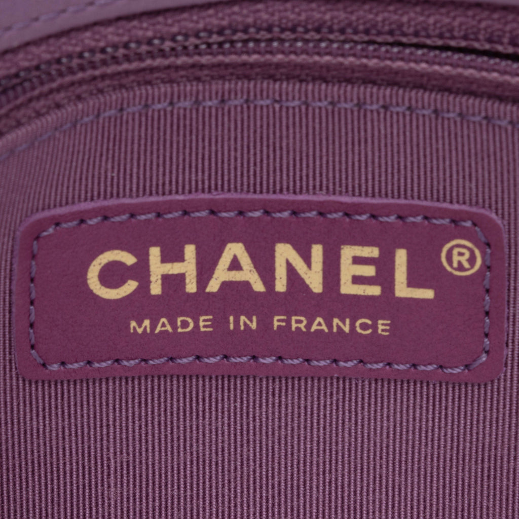 Chanel Lambskin Sleek & Chic Small Flap Bag (SHF-UMzeA2)