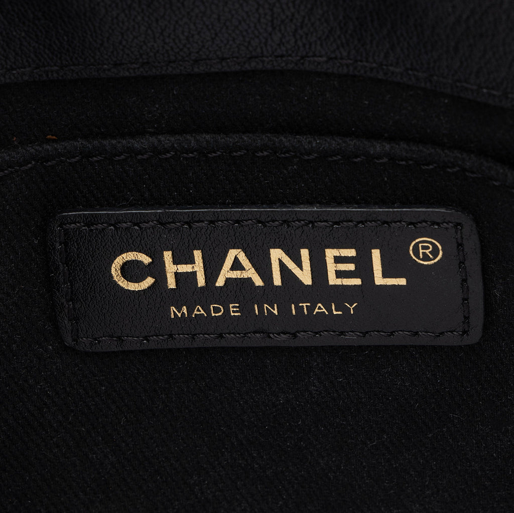Chanel Lambskin Small Flap Messenger Bag (SHF-YRxjuM)