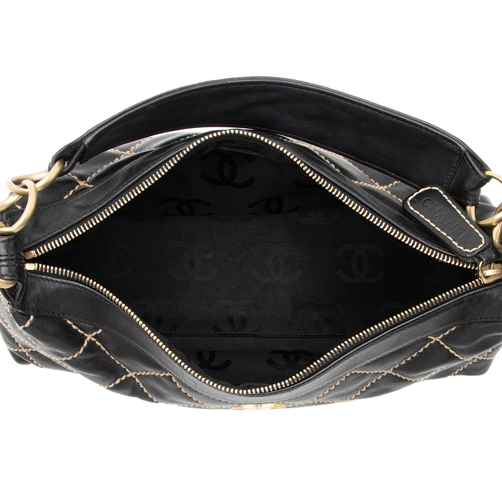 Chanel Lambskin Surpique Large Shoulder Bag (SHF-T8EzC0)