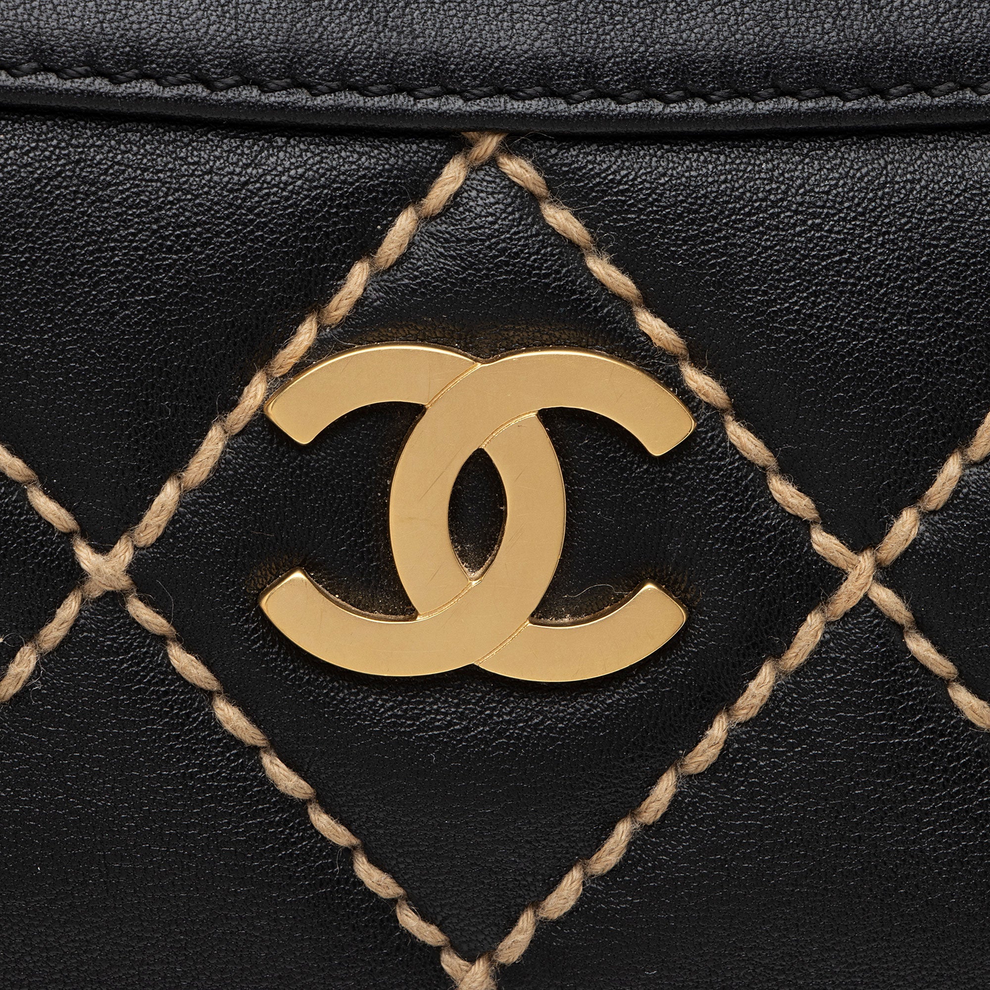 Chanel Lambskin Surpique Large Shoulder Bag (SHF-T8EzC0)