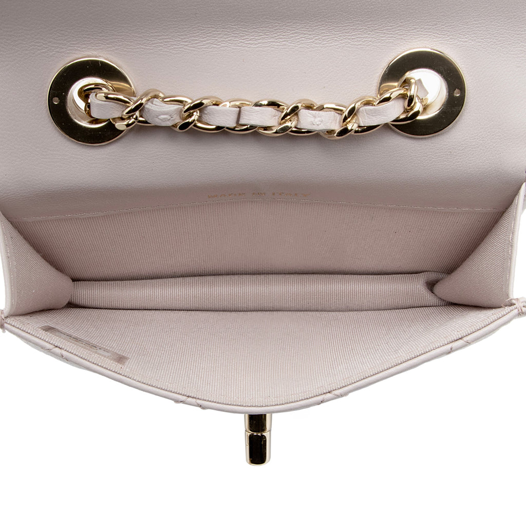 Chanel Lambskin Trendy CC Card Holder on Chain (SHF-AyLl9n)
