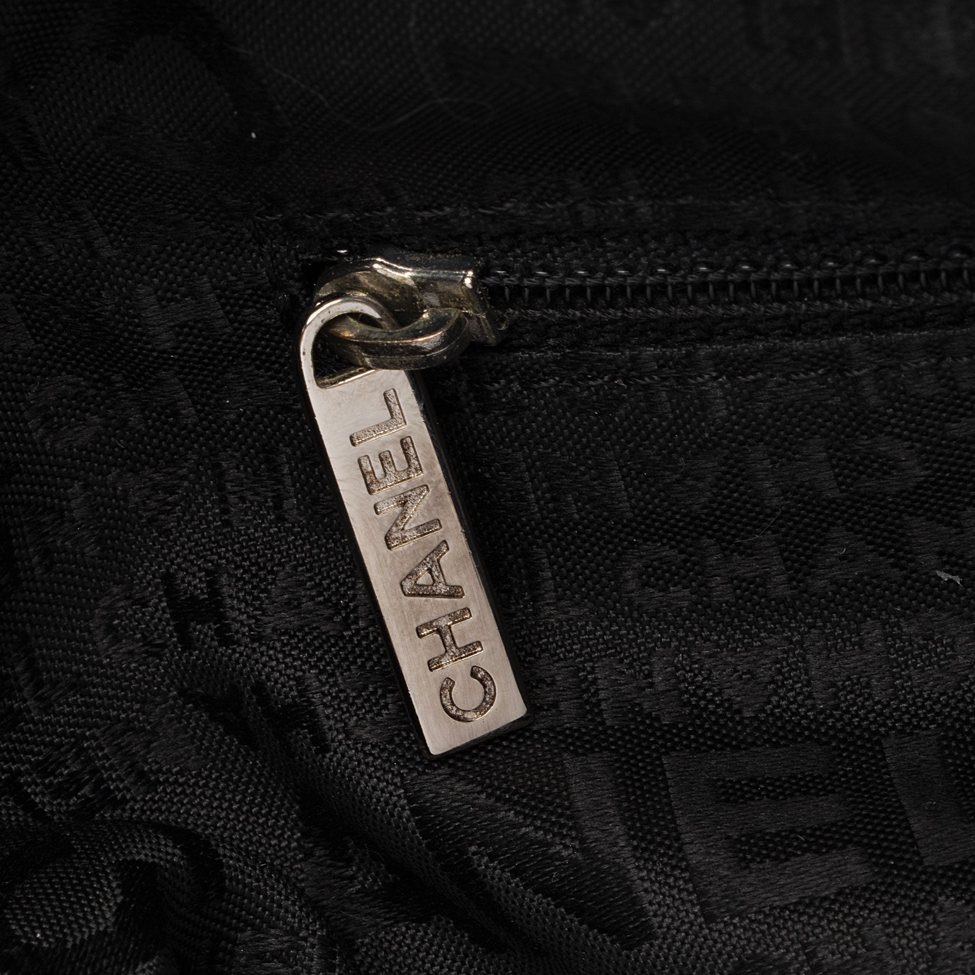 Chanel Lambskin Ultimate Soft Large Shoulder Bag (SHF-2piIEj)