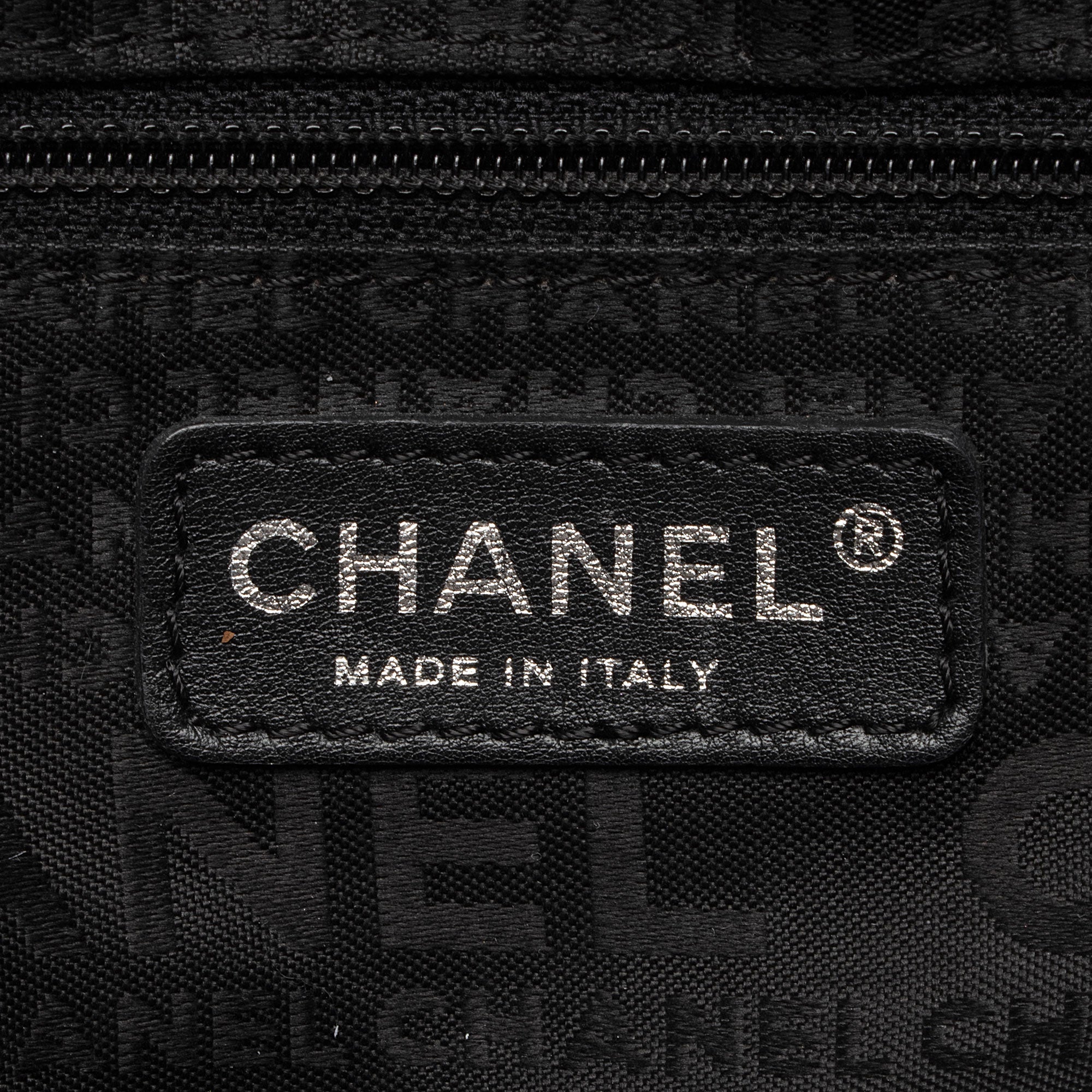 Chanel Lambskin Ultimate Soft Large Shoulder Bag (SHF-2piIEj)