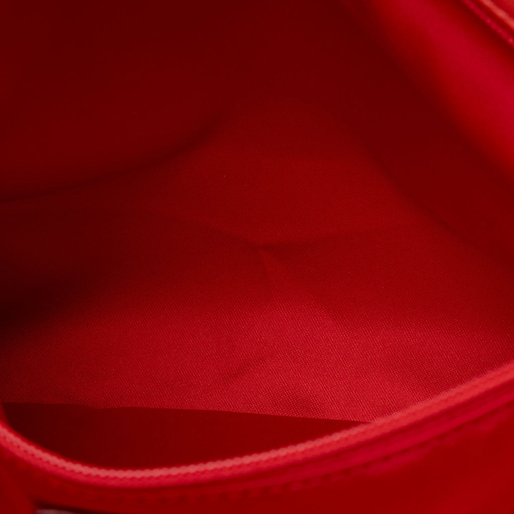 Chanel Lambskin Ultimate Stitch Flap Bag (SHF-XK6hTr)