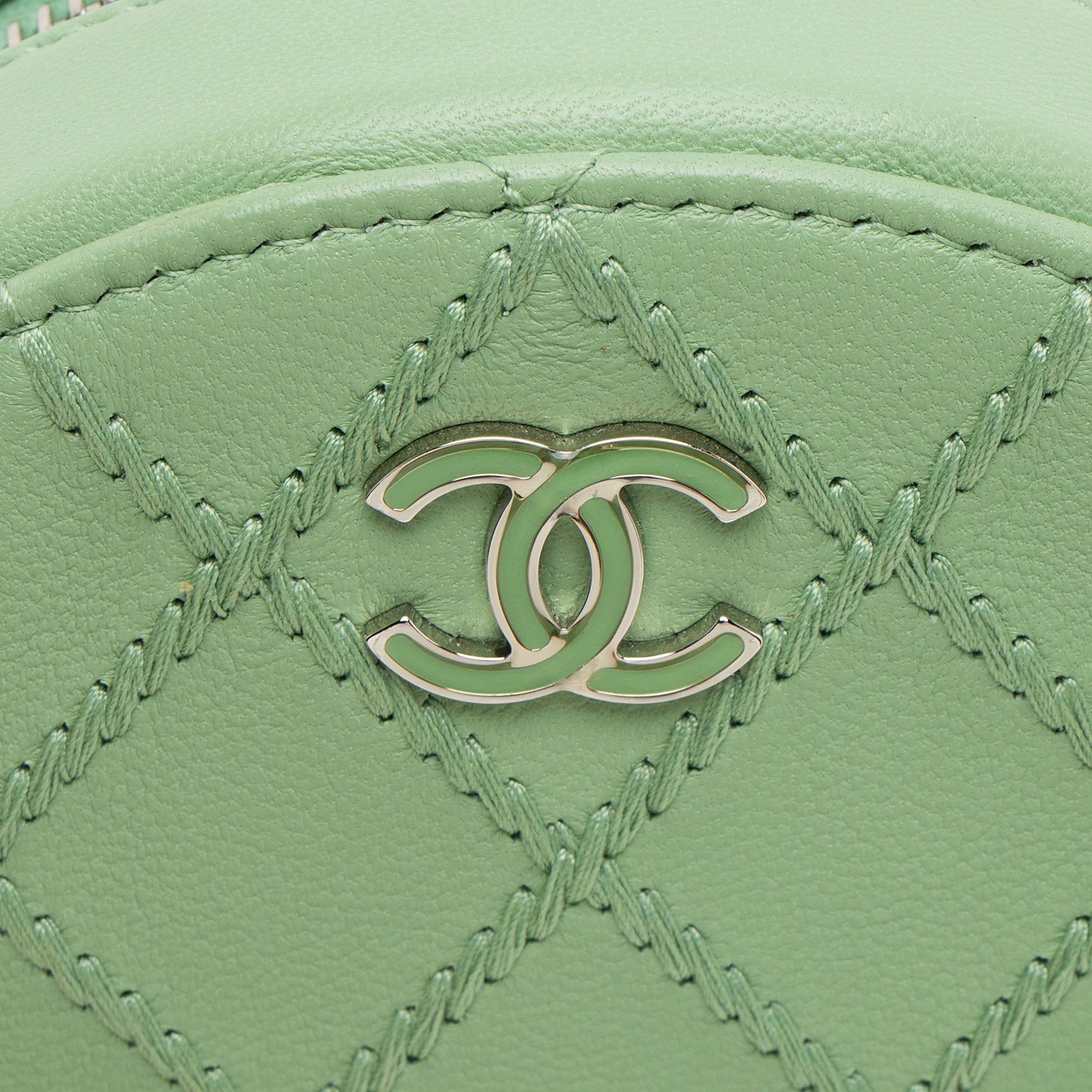 Chanel Lambskin Ultimate Stitch Round Clutch with Chain