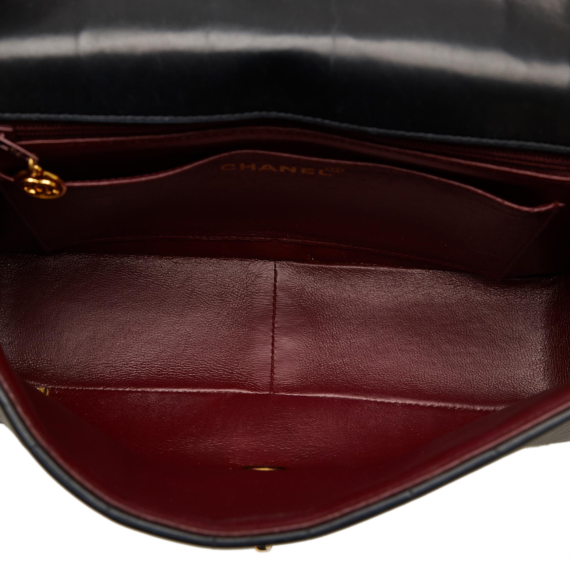 Chanel Lambskin Vertical Border Flap (SHG-yQHgIP)