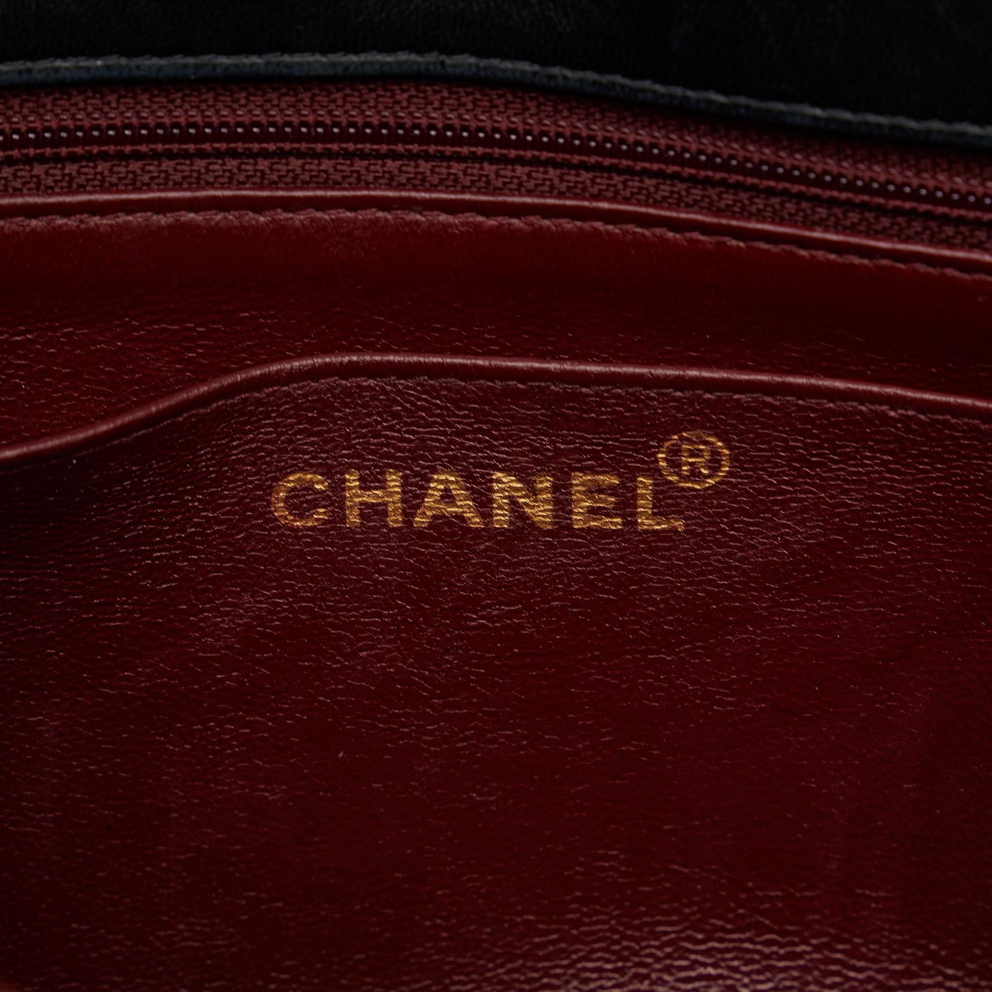 Chanel Lambskin Vertical Border Flap (SHG-yQHgIP)