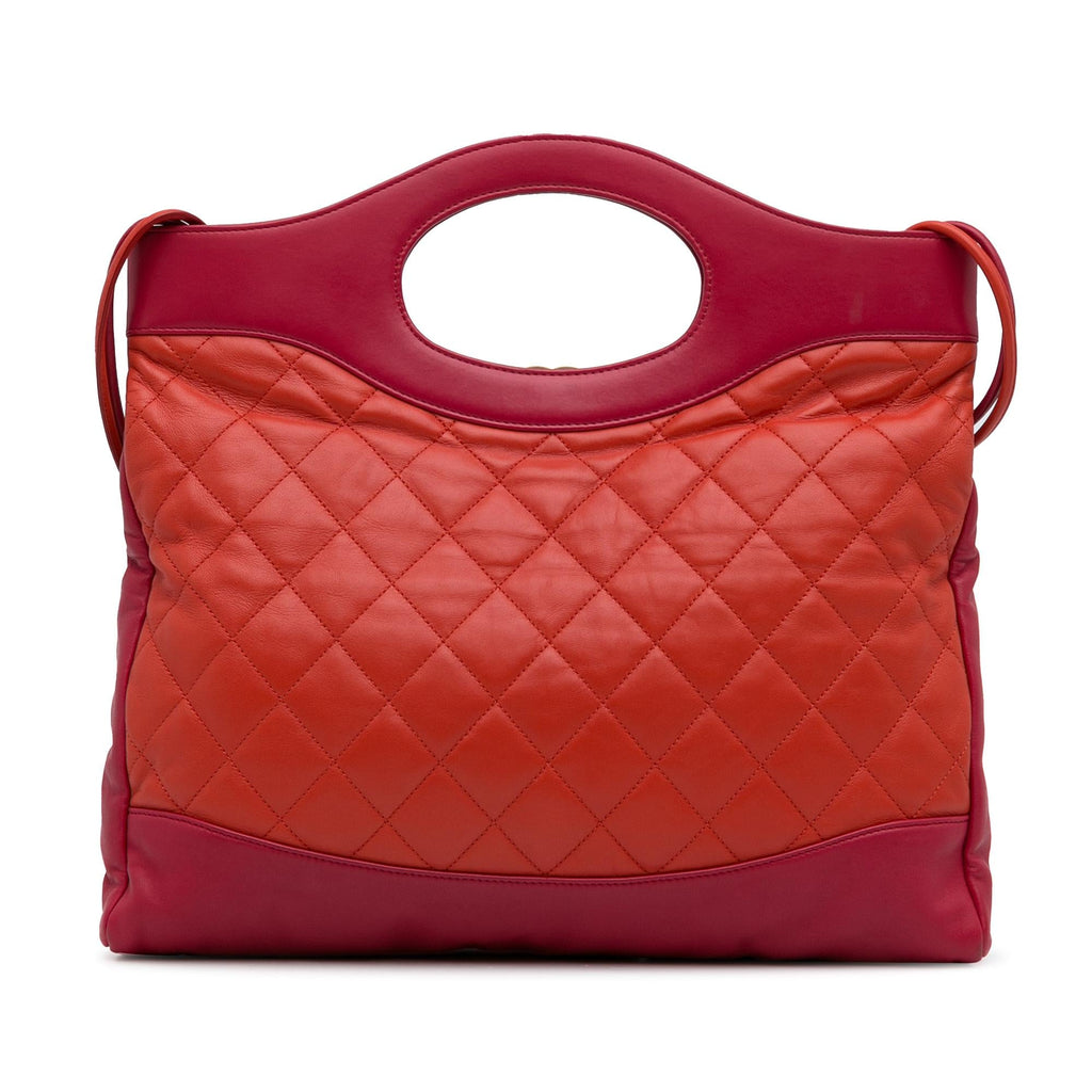 Chanel Large 31 Satchel (SHG-Xaq5P4)