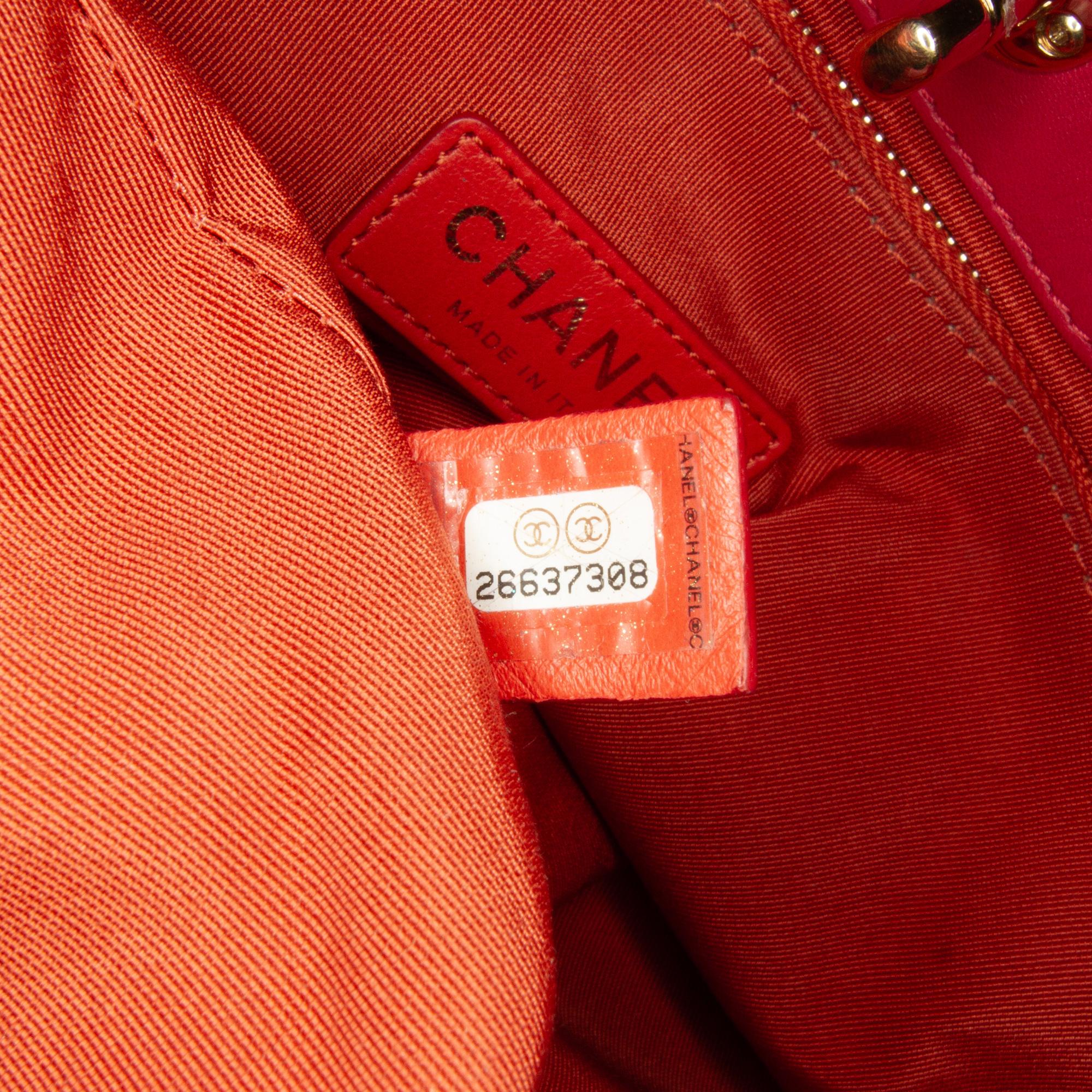 Chanel Large 31 Satchel (SHG-Xaq5P4)