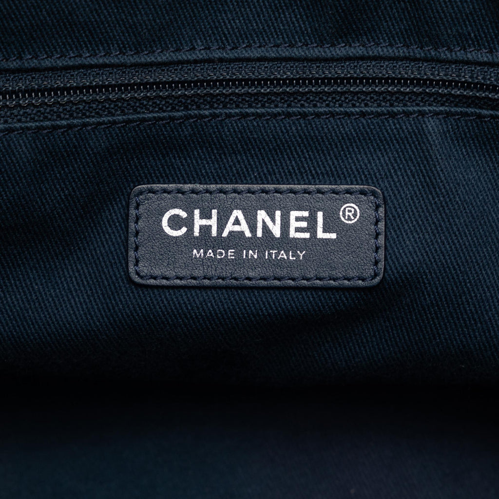 Chanel Large CC Double Face Deauville Satchel (SHG-AIPFAR)
