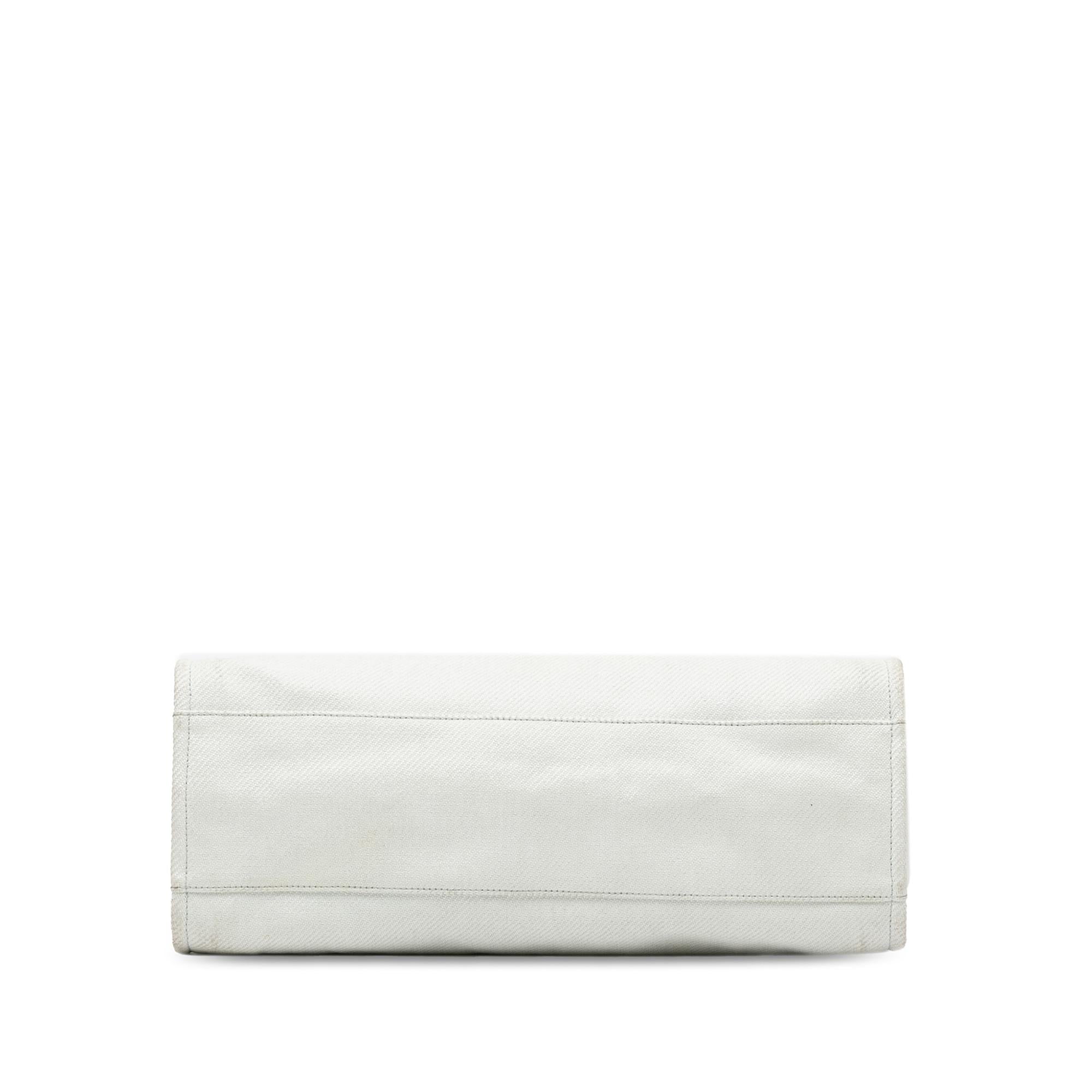 Chanel Large Canvas Deauville Tote (SHG-bO4Jvd)