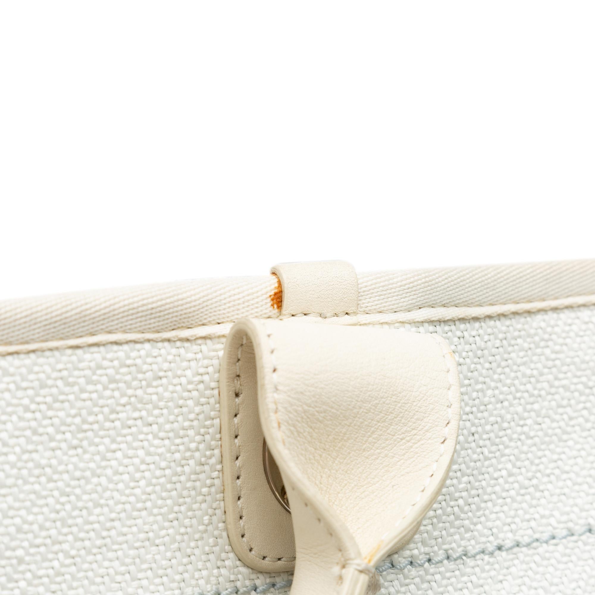 Chanel Large Canvas Deauville Tote (SHG-bO4Jvd)