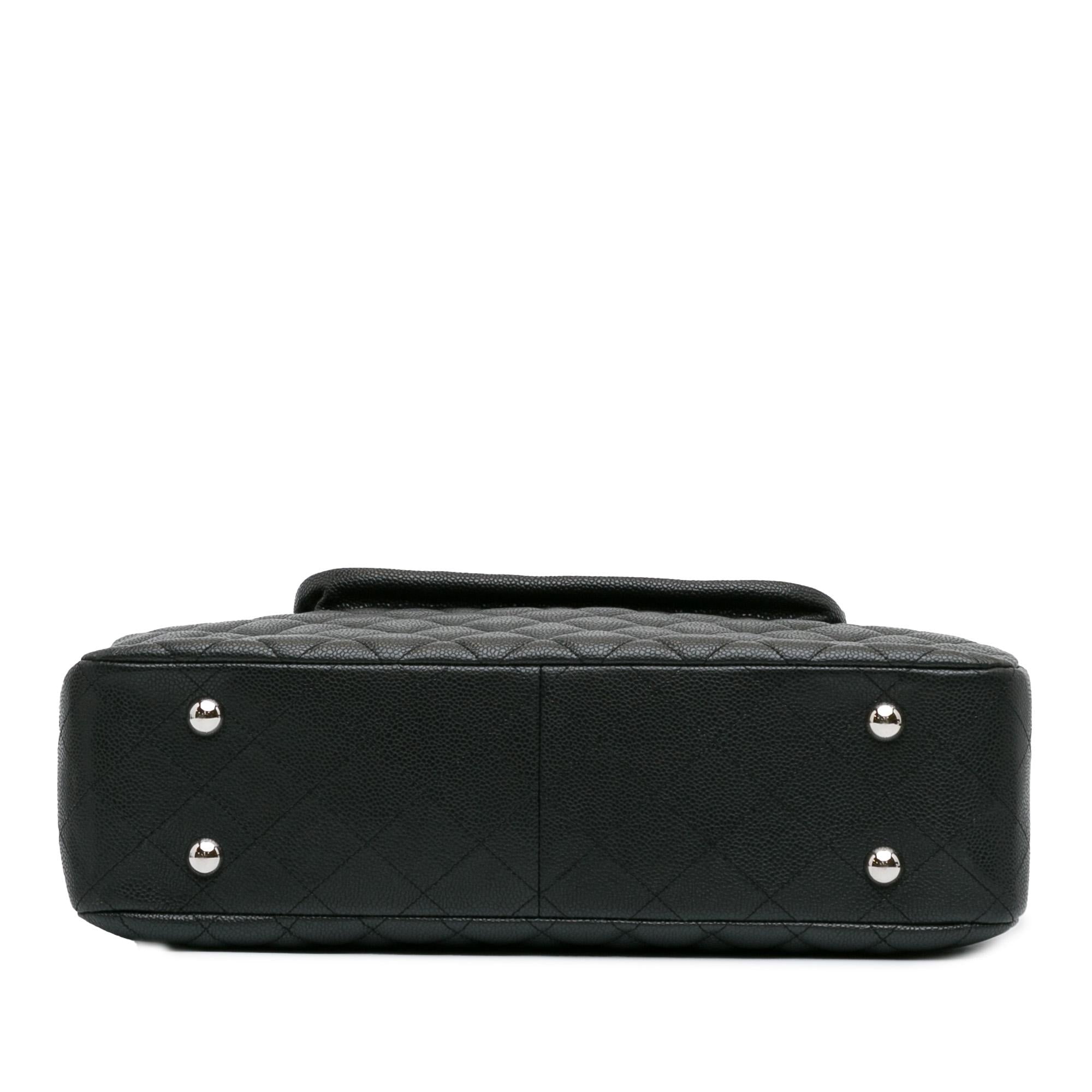 Chanel Large Caviar Flap Shopping Tote (SHG-UY8l1Y)