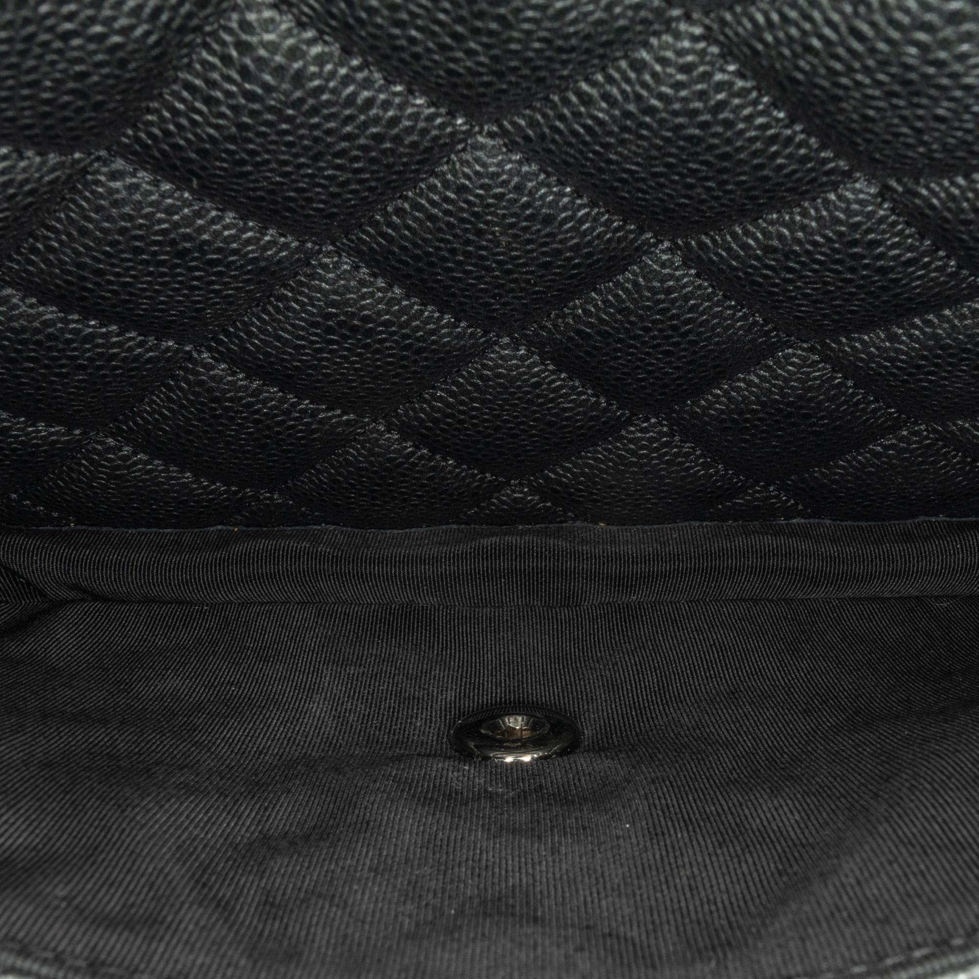Chanel Large Caviar Flap Shopping Tote (SHG-UY8l1Y)