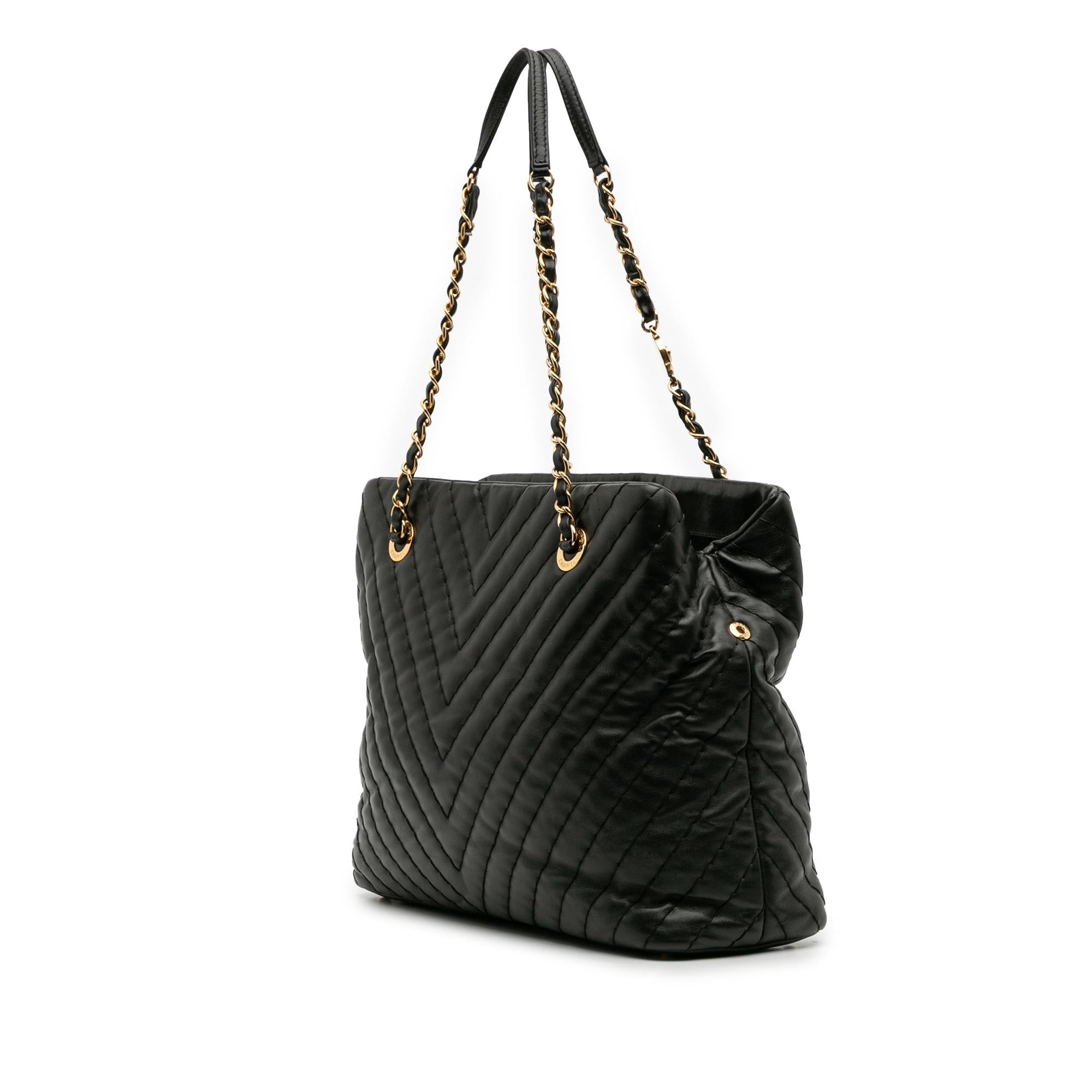 Chanel Large Chevron Calfskin Surpique Tote