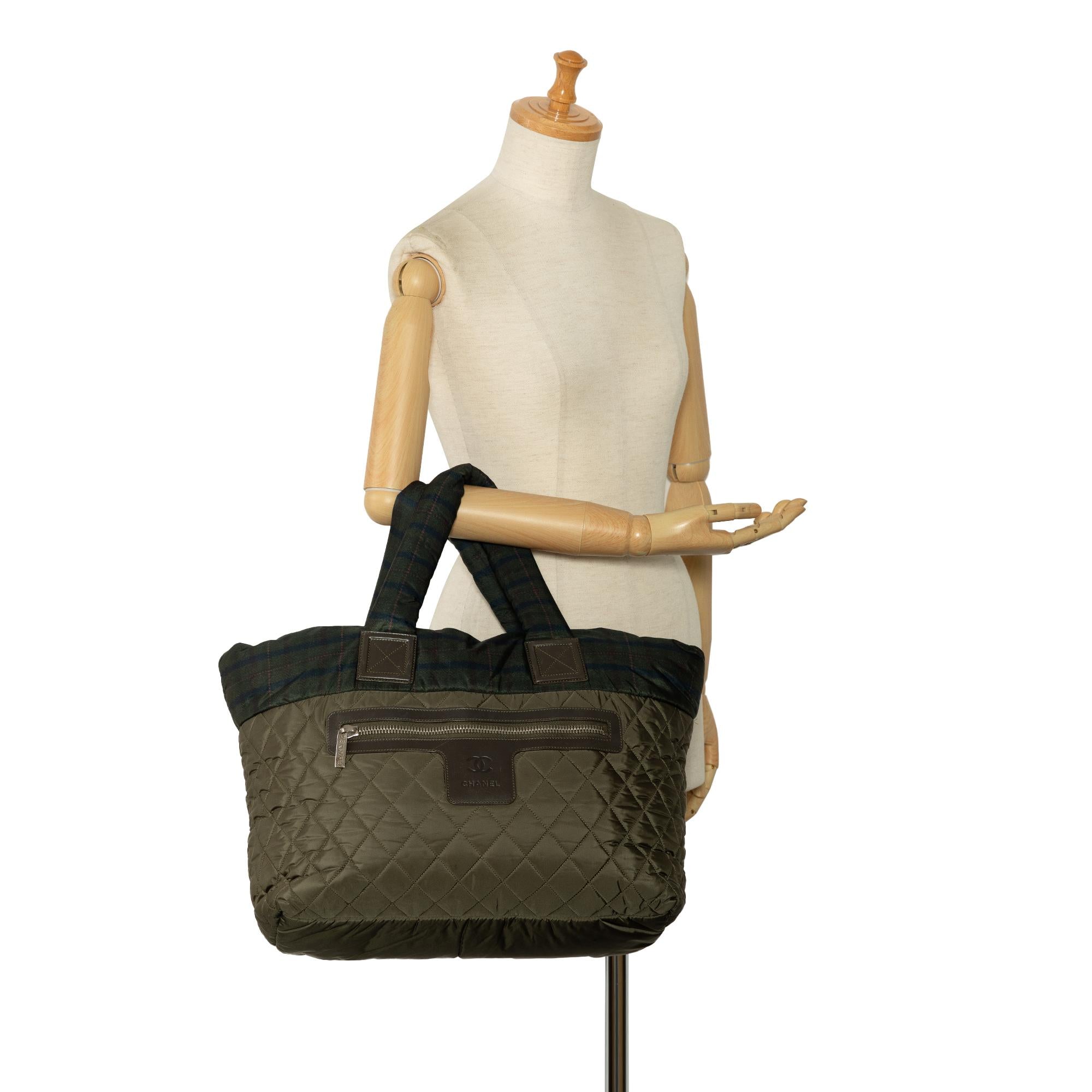 Chanel Large Coco Cocoon Tote (SHG-SuVvYX)