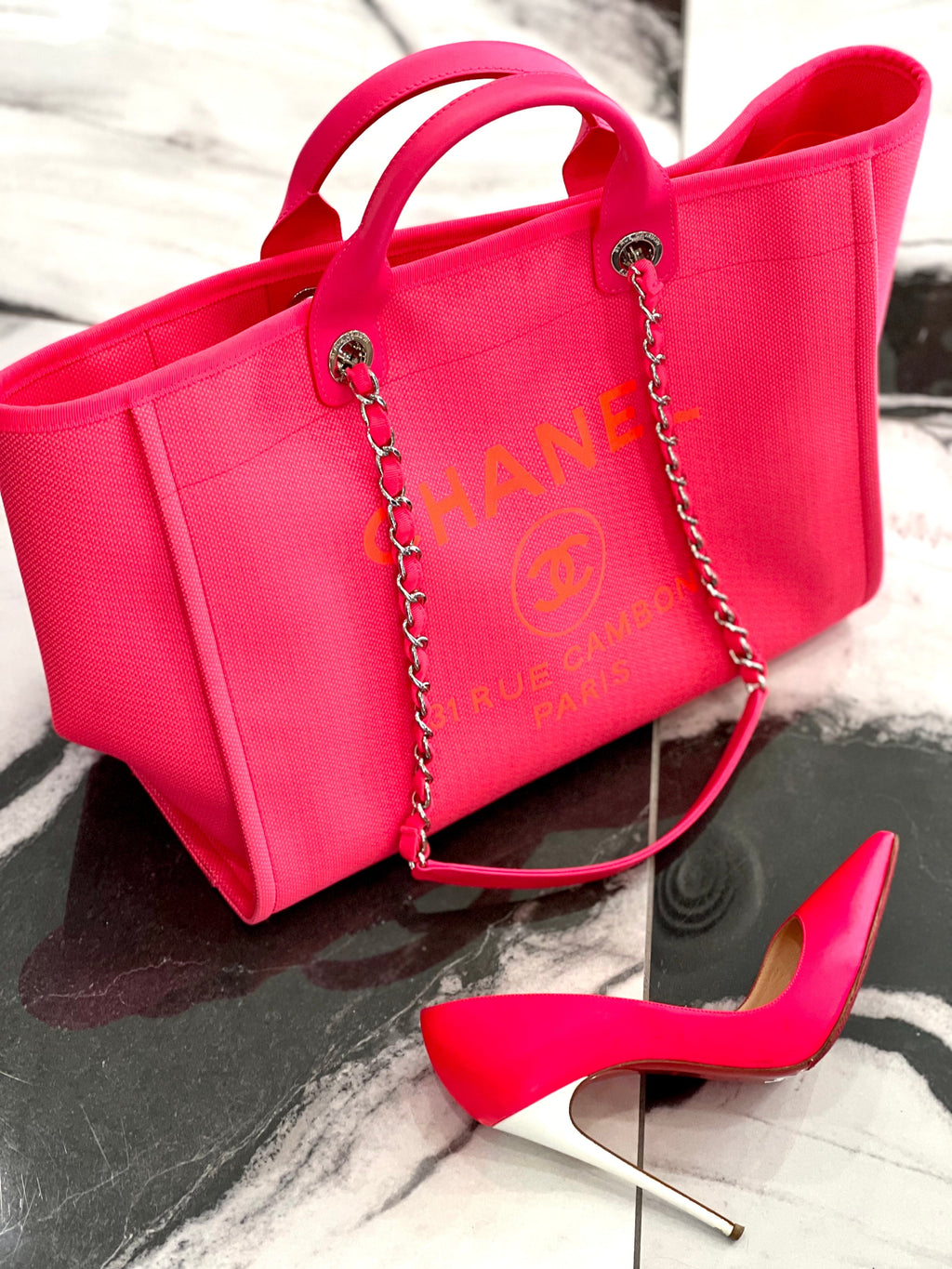 CHANEL DEAUVILLE MIXED FABRIC LARGE TOTE