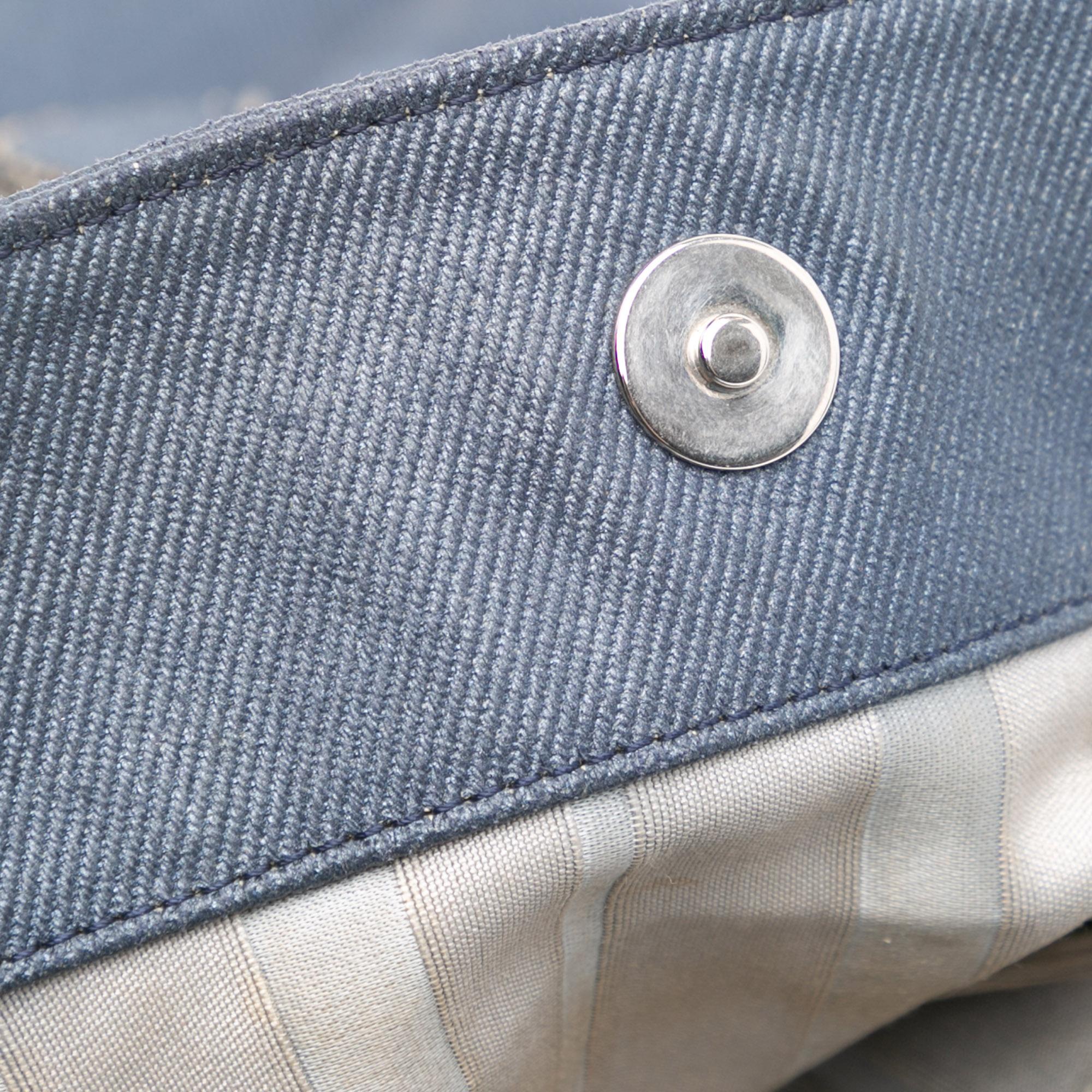 Chanel Large Denim CC Disc Bon Bon Tote (SHG-AAS4iI)