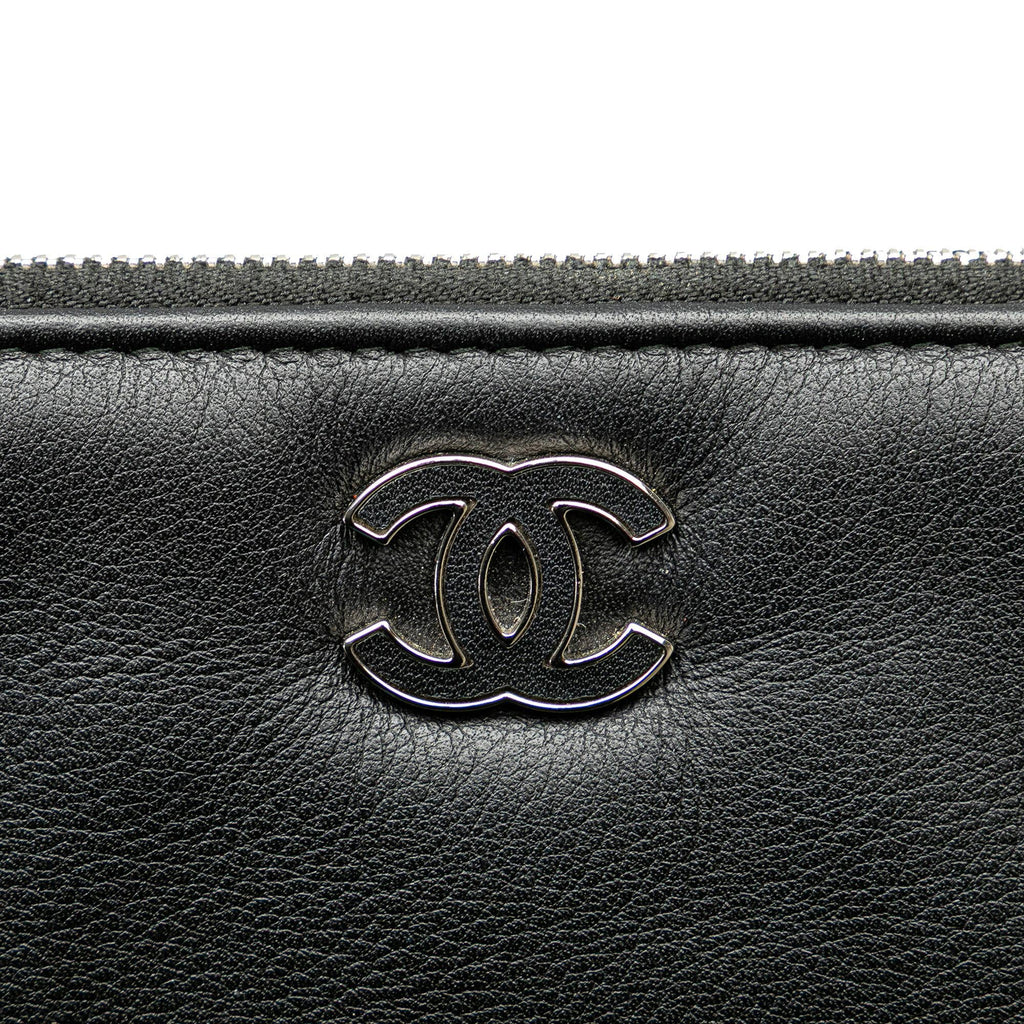 Chanel Large Diagonal Chevron Calfskin Tassel O Case Clutch