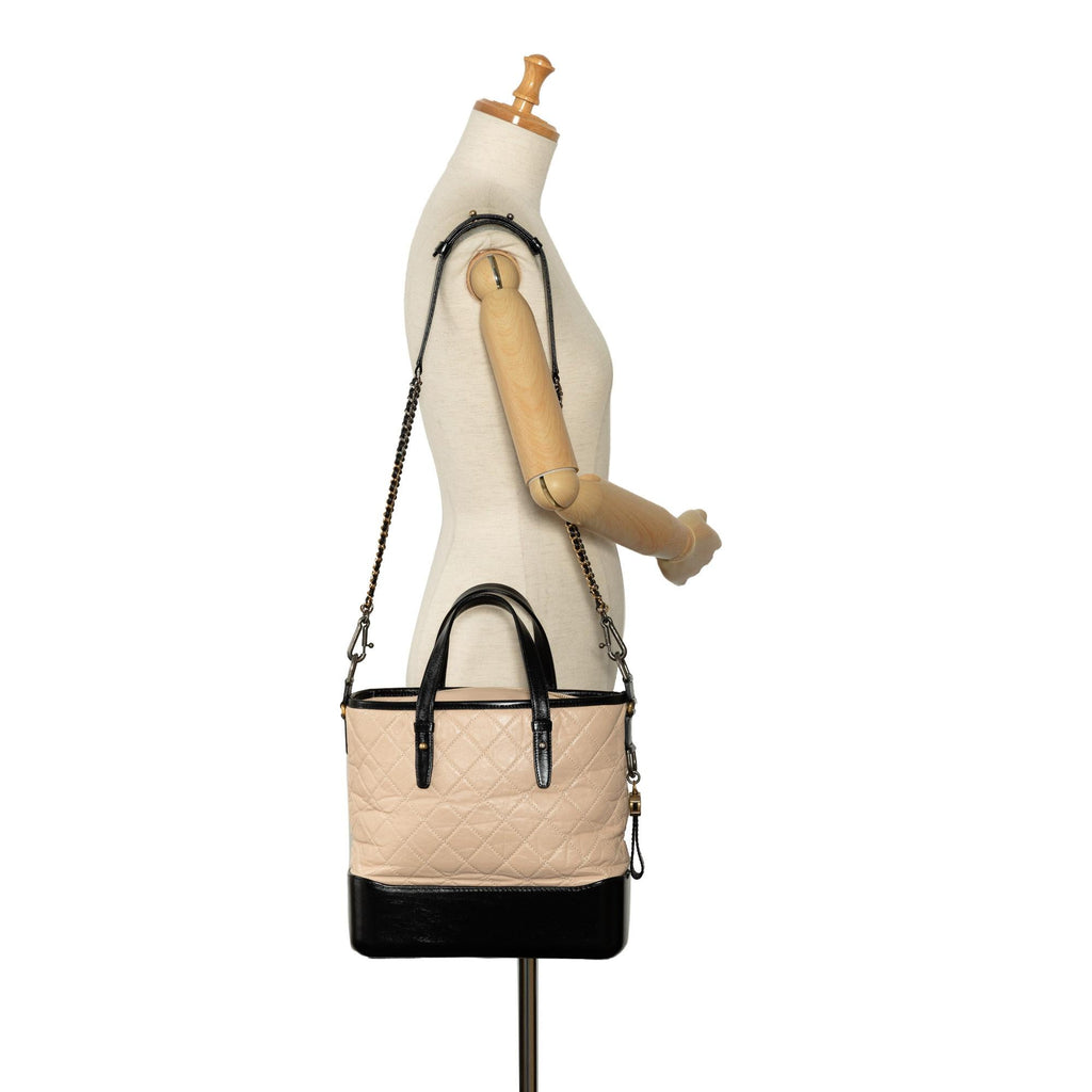 Chanel Large Gabrielle Shopping Satchel (SHG-sYT8cY)