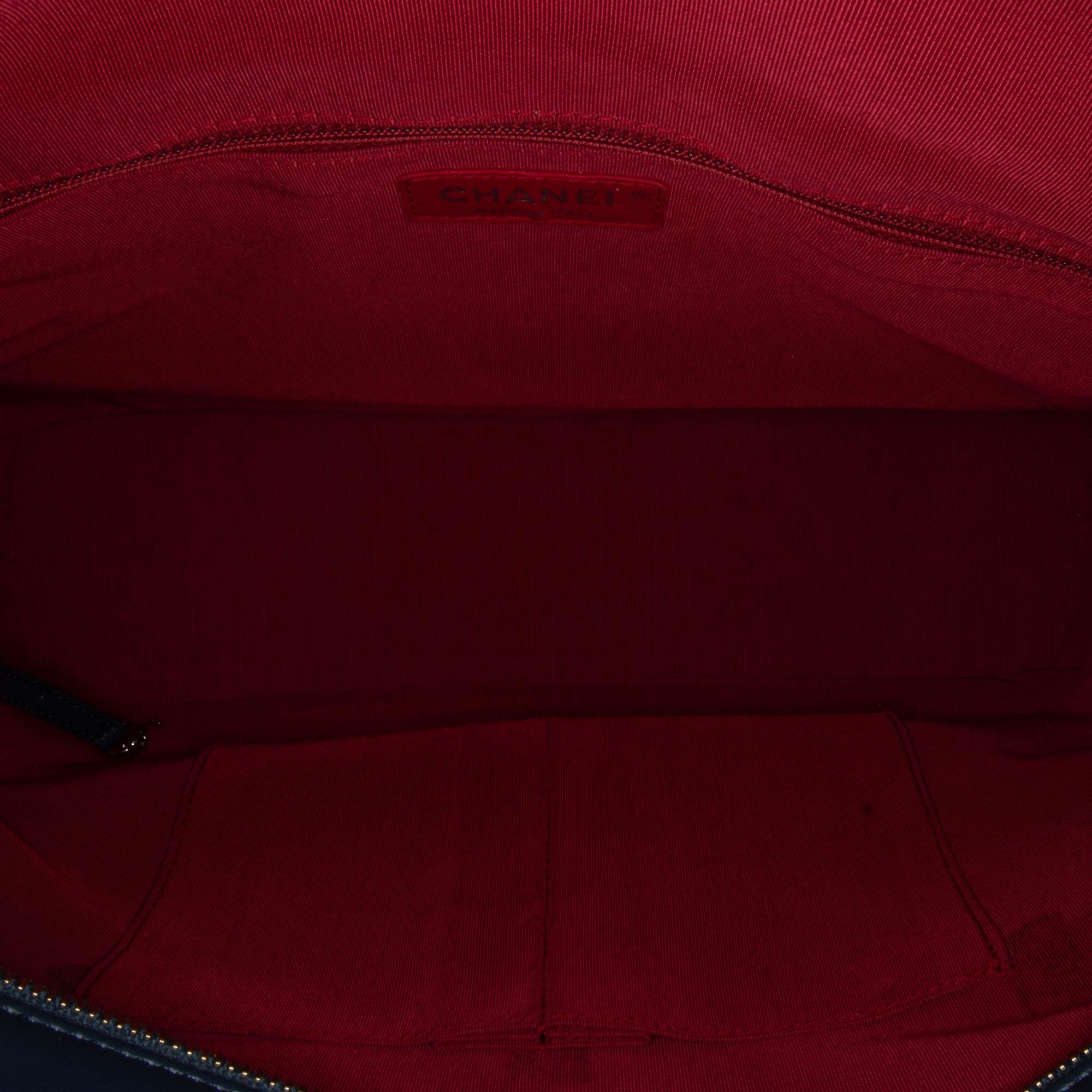 Chanel Large Gabrielle Shopping Satchel (SHG-sHCA77)