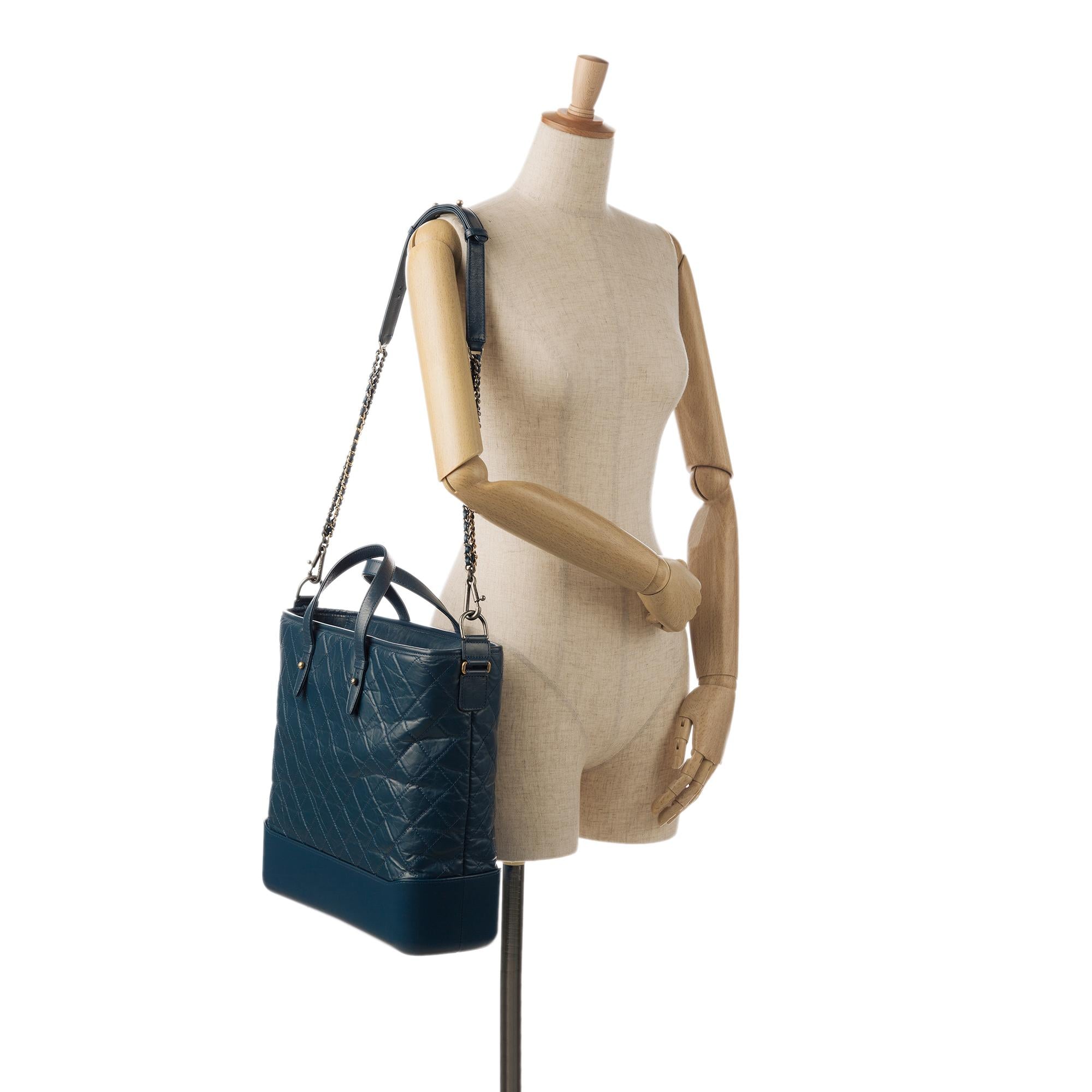 Chanel Large Gabrielle Shopping Satchel (SHG-sHCA77)
