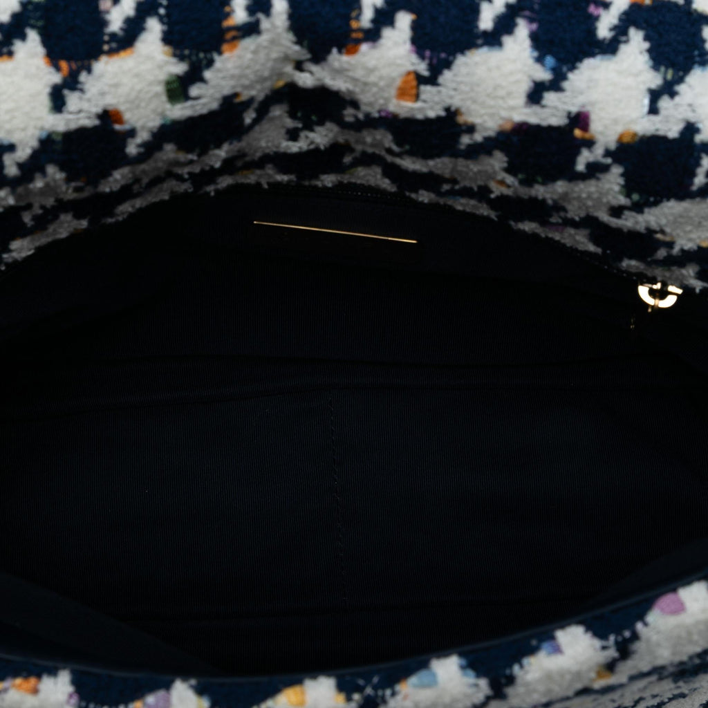Chanel Large Houndstooth Tweed 19 Flap