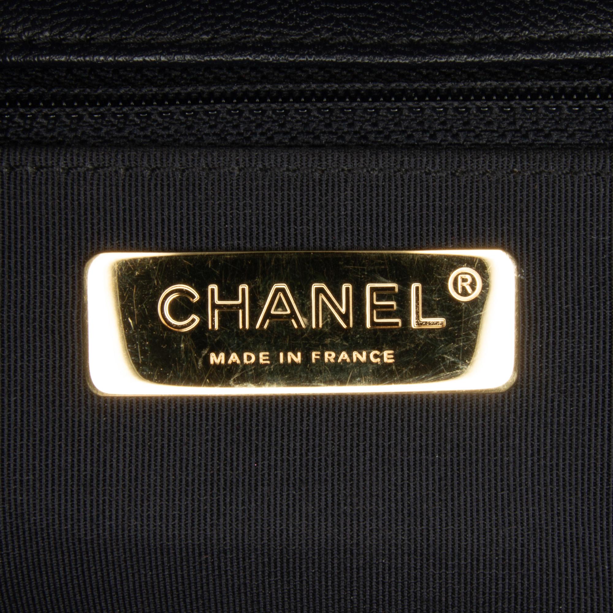Chanel Large Lambskin 19 Flap (SHG-I4LsJl)