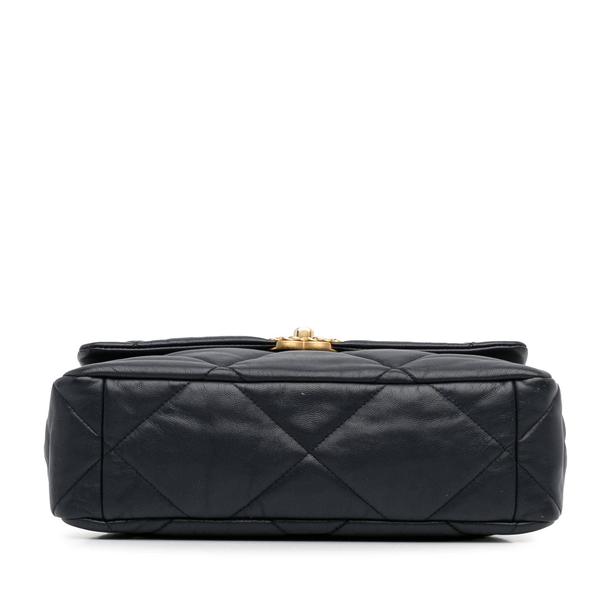 Chanel Large Lambskin 19 Flap (SHG-I4LsJl)