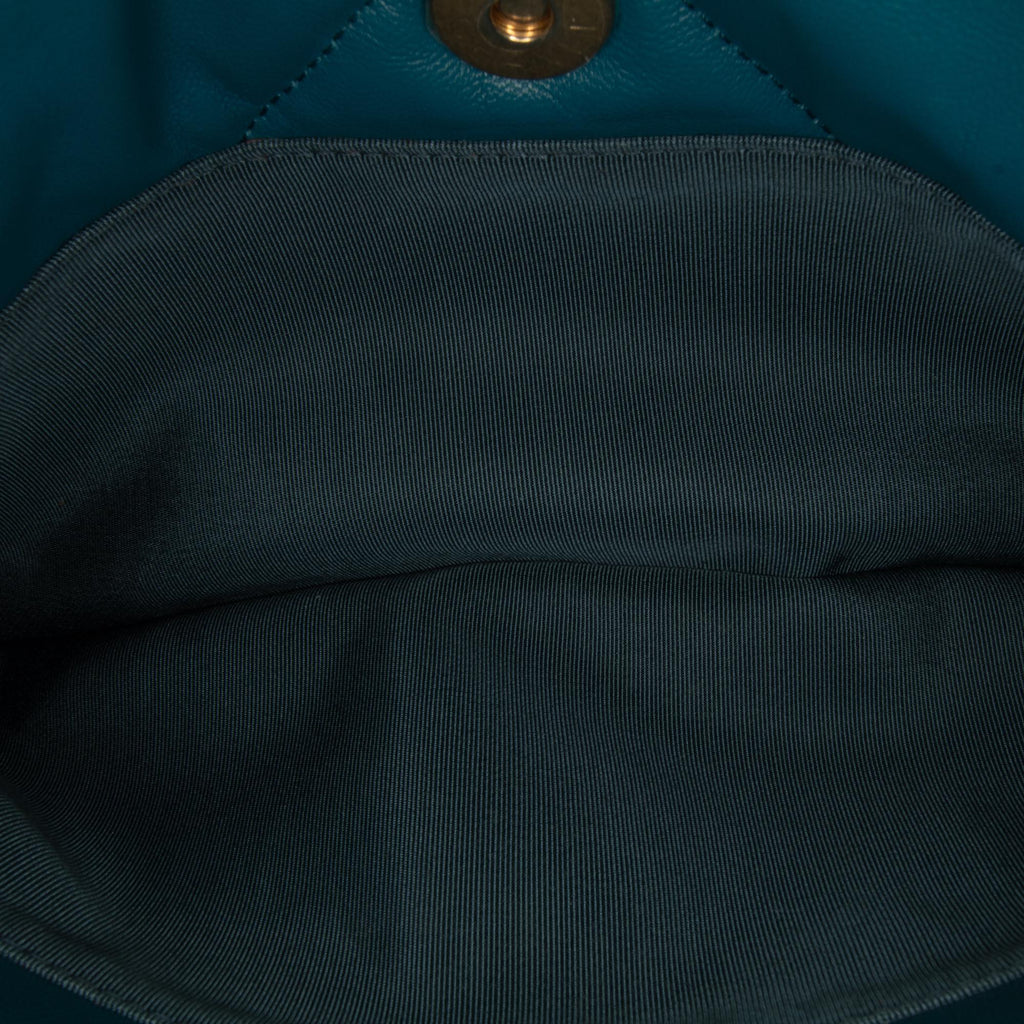 Chanel Large Lambskin 19 Flap (SHG-olIAoj)