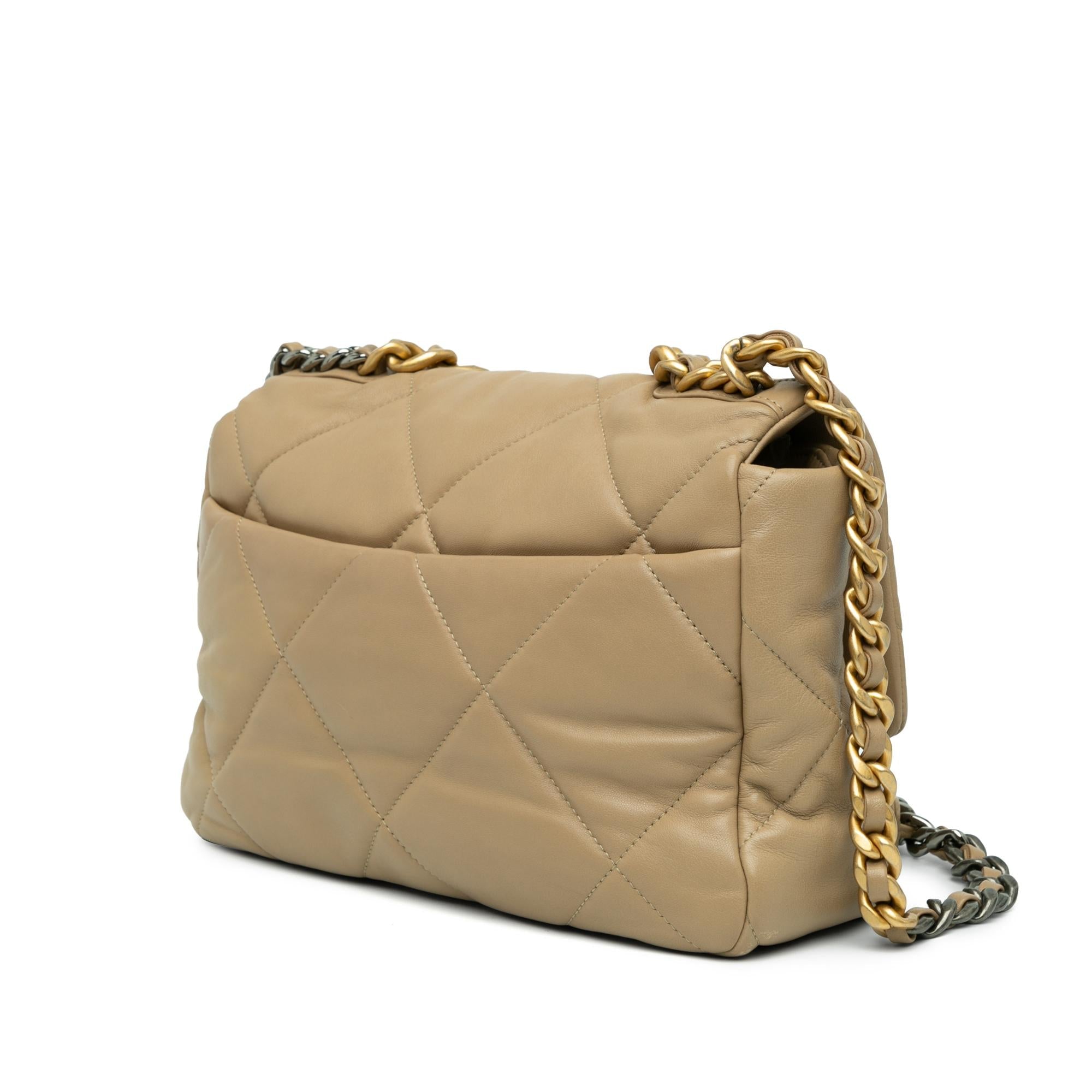 Chanel Large Lambskin 19 Flap (SHG-vGvWsz)