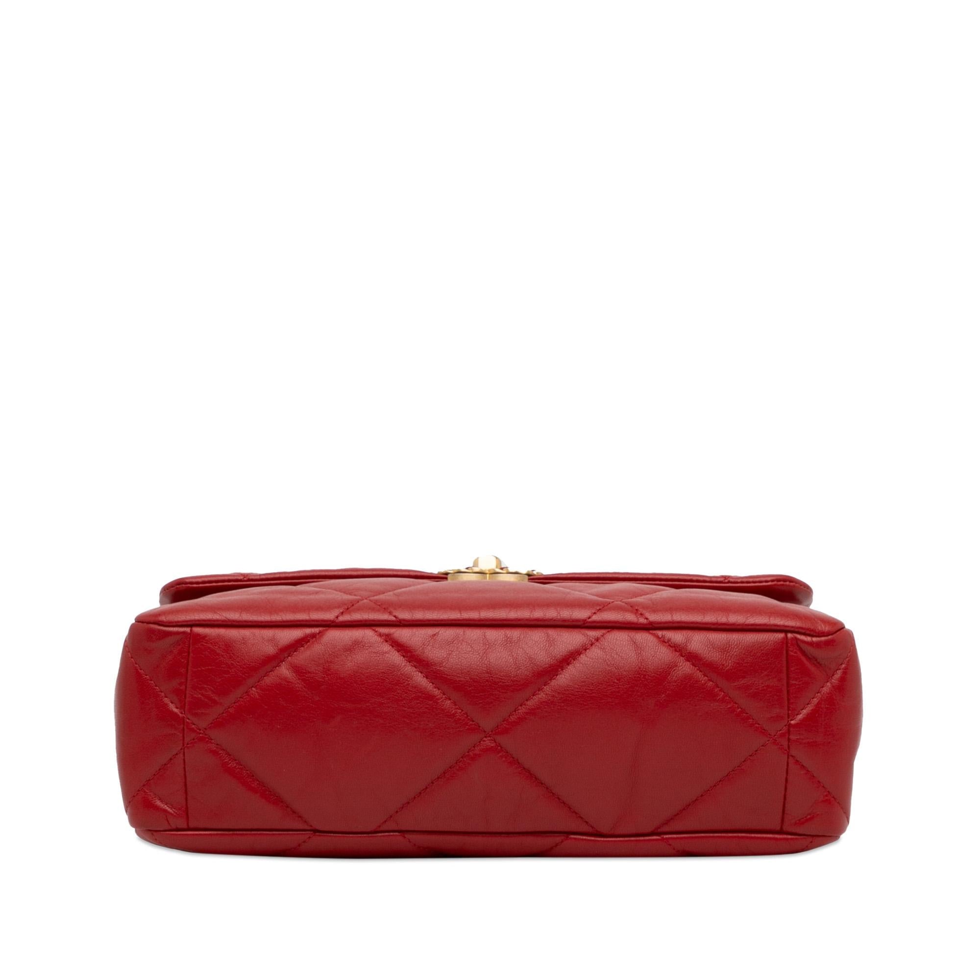 Chanel Large Lambskin 19 Flap (SHG-e7Nnlk)