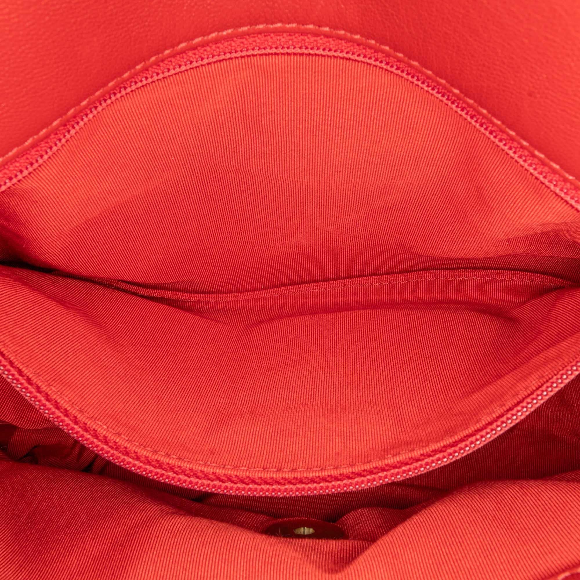 Chanel Large Lambskin 19 Flap (SHG-e7Nnlk)